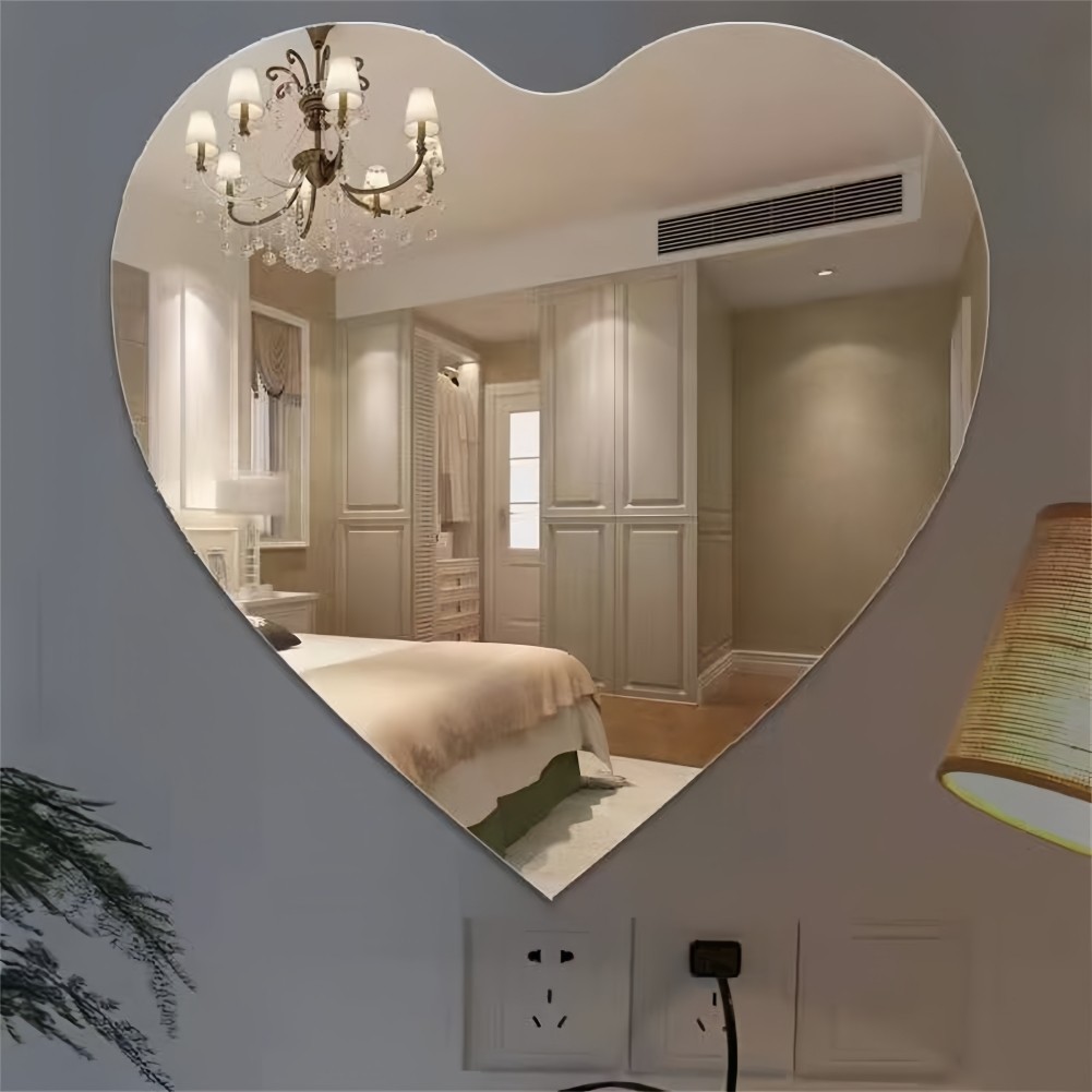 Elegant Heart Shaped Wall Mirror for Home Decoration and Aesthetic Appeal