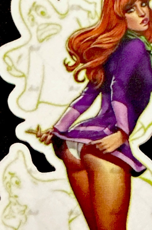 SEXY DAPHNE STICKER✨💋🔥💜🔥💋✨2 1/4” X 1 1/2”✨GLOSSY✨GHOSTS✨VERY CUTE✨💜✨ 💫