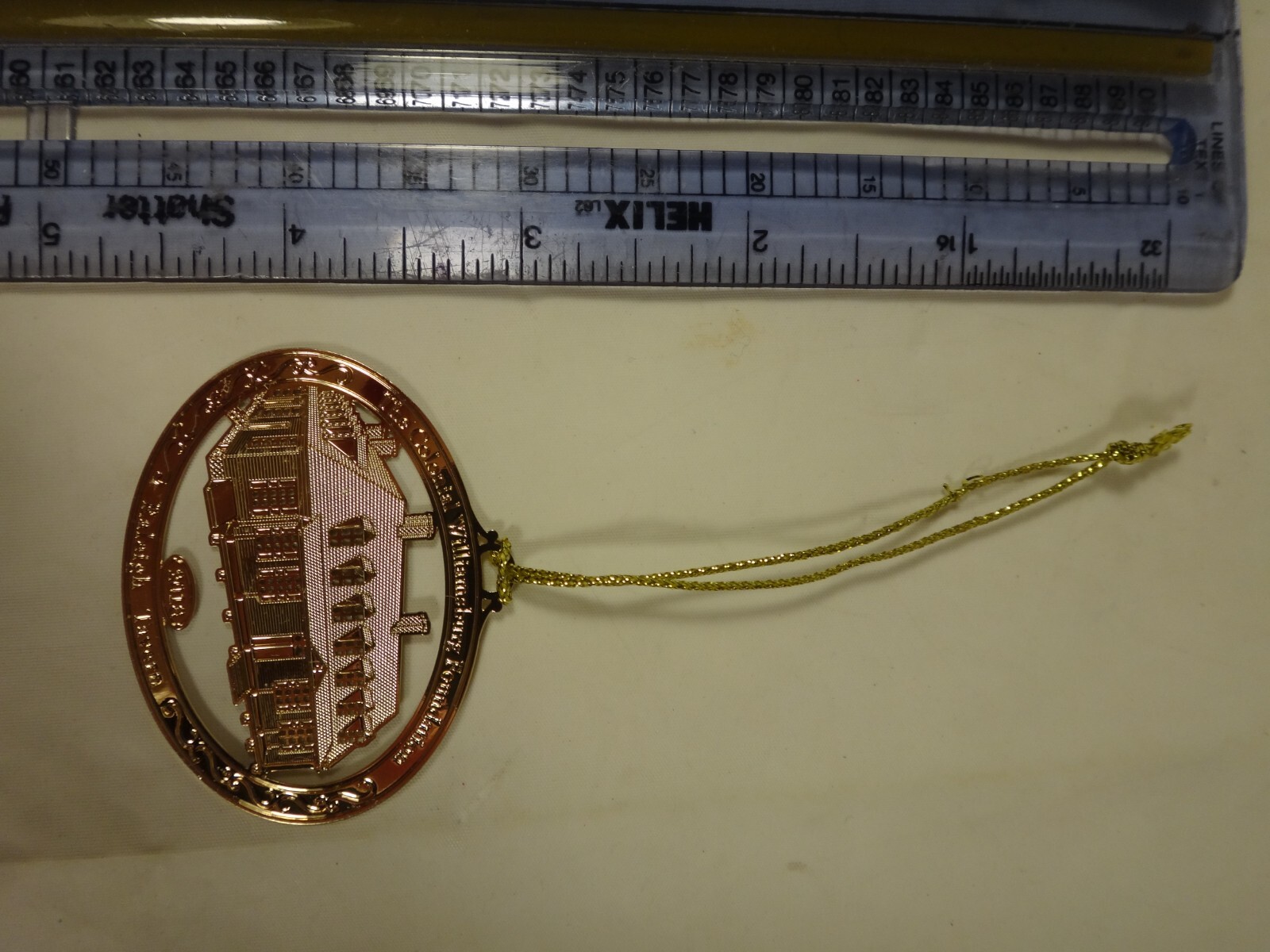 2018 Colonial Williamsburg Raleigh Tavern Oval Gold Finish Christmas Ornament
