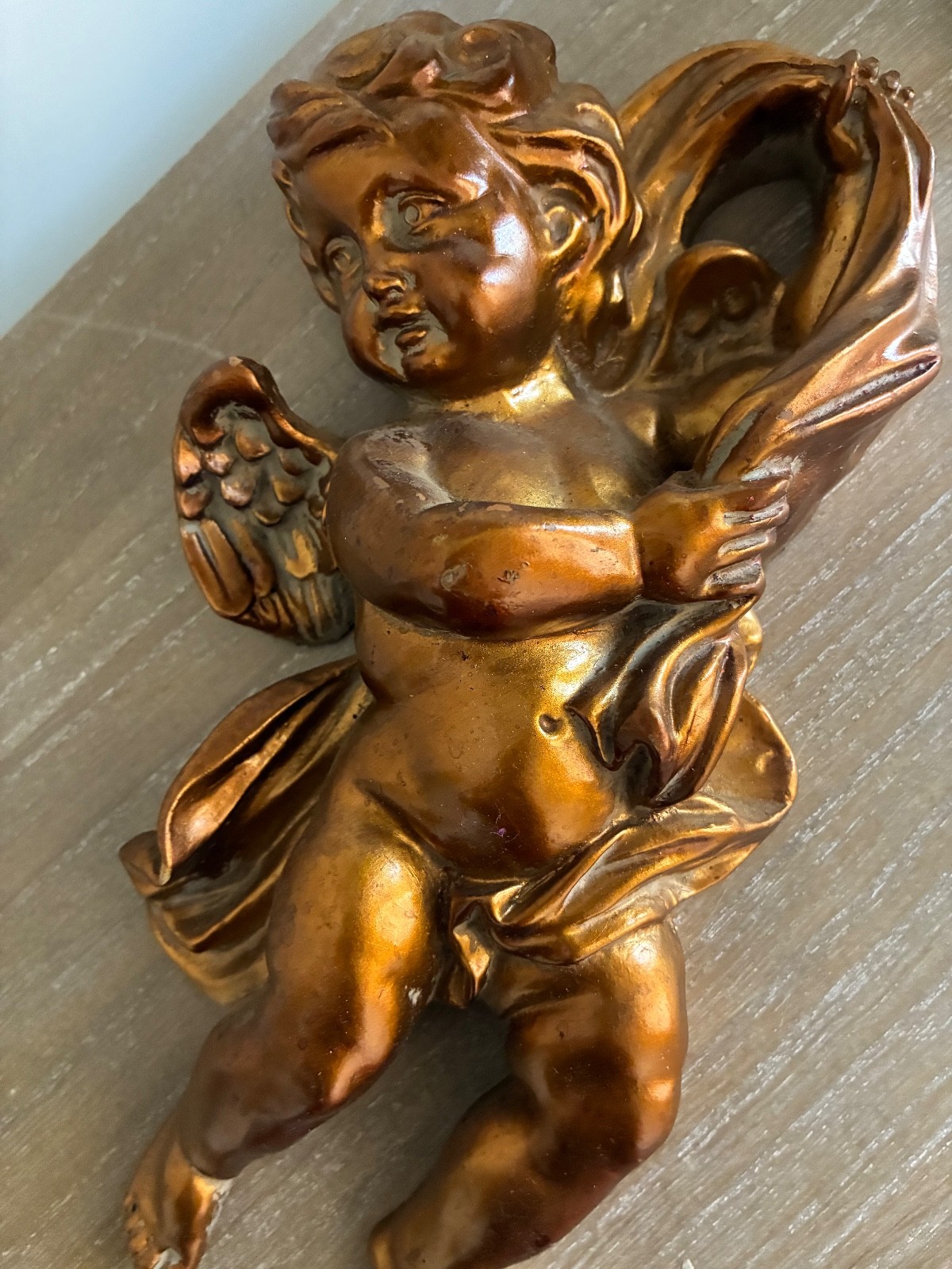 Cherub Angel wall plaque Golden bronze decor preowned