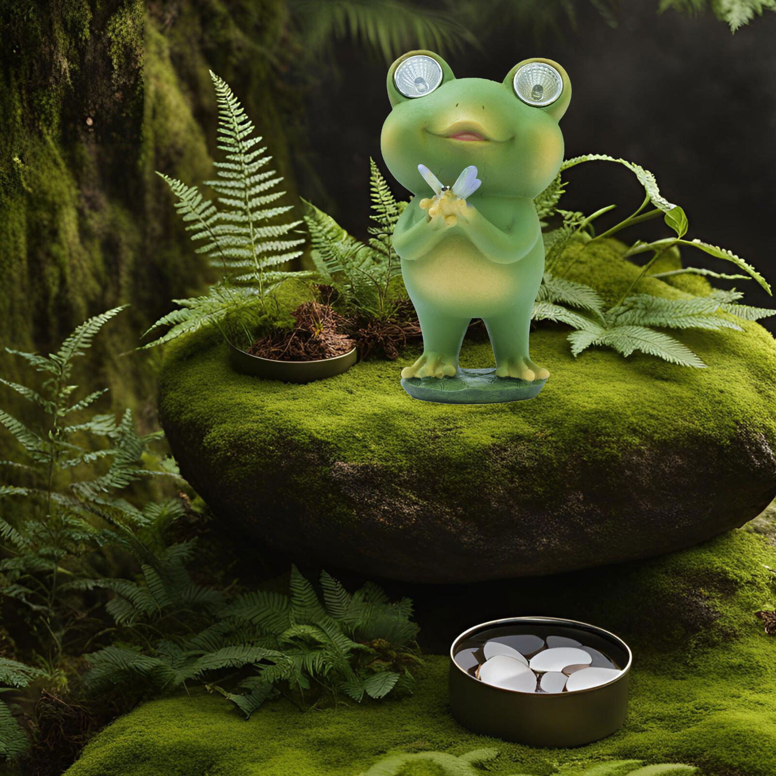 KRAFTSKALA Playful Solar-Powered Resin Adorable Frog Statue – Auto Light-Up Eyes