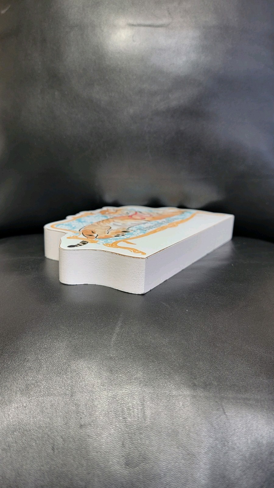 Tiffany & Co Wooden Sign Home Decor Meditating Tiger with Pink Bow 8" x 5" X 1"