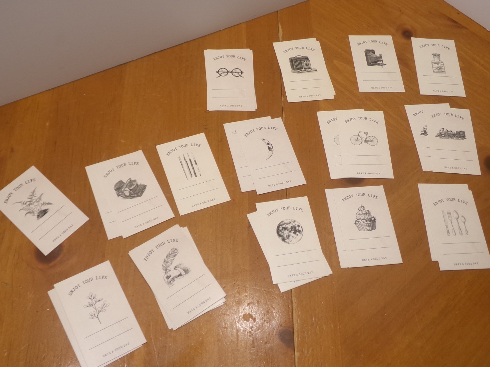 GREAT PERFECT NOSTALGIC TAGS FOR GARAGE SALE BLANK TAGS FOR VARIED FOR PRICING