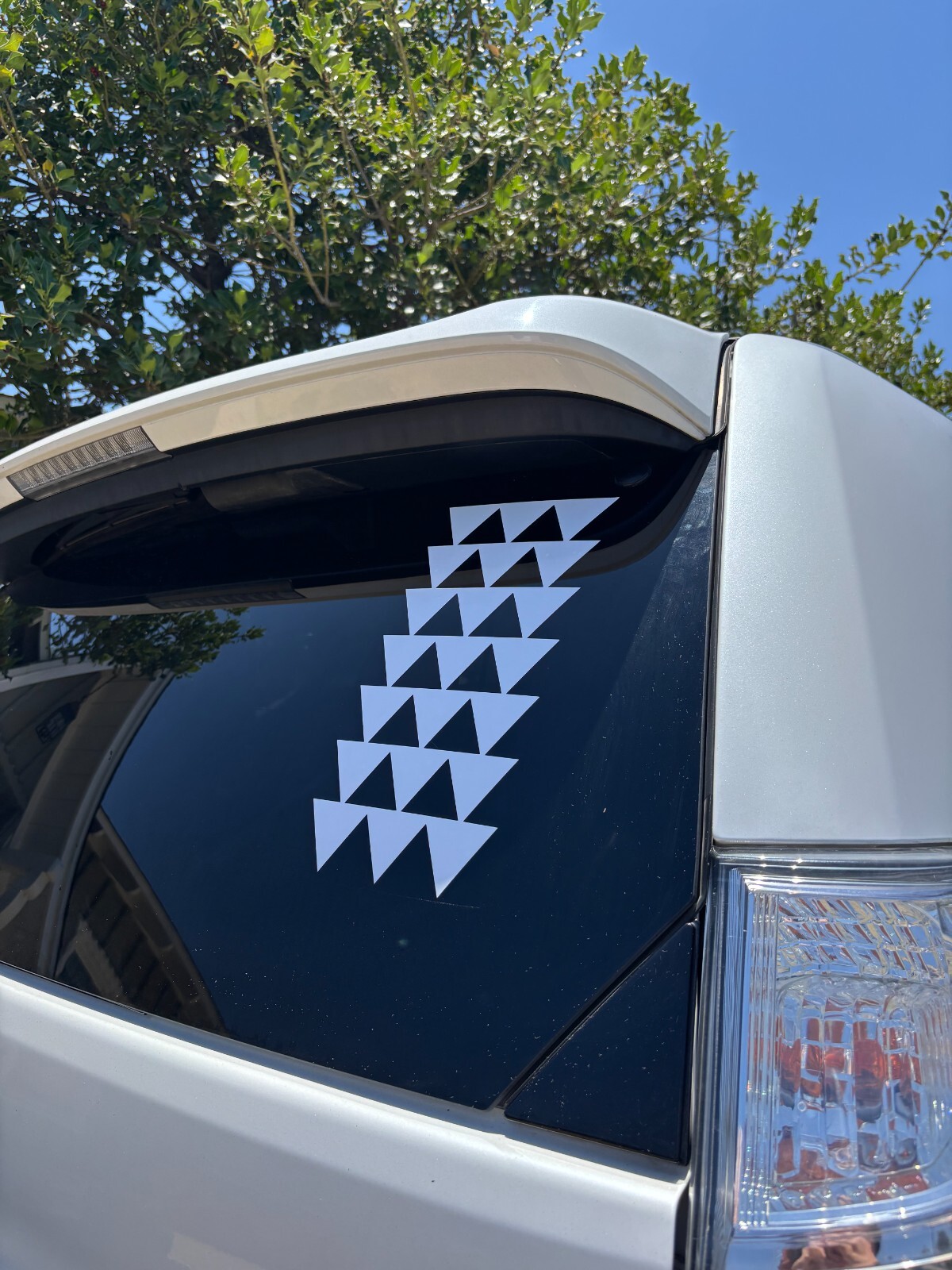 12" Silver Hawaiian Design Tribal Triangle Arrows Vinyl Car Window Decal Sticker