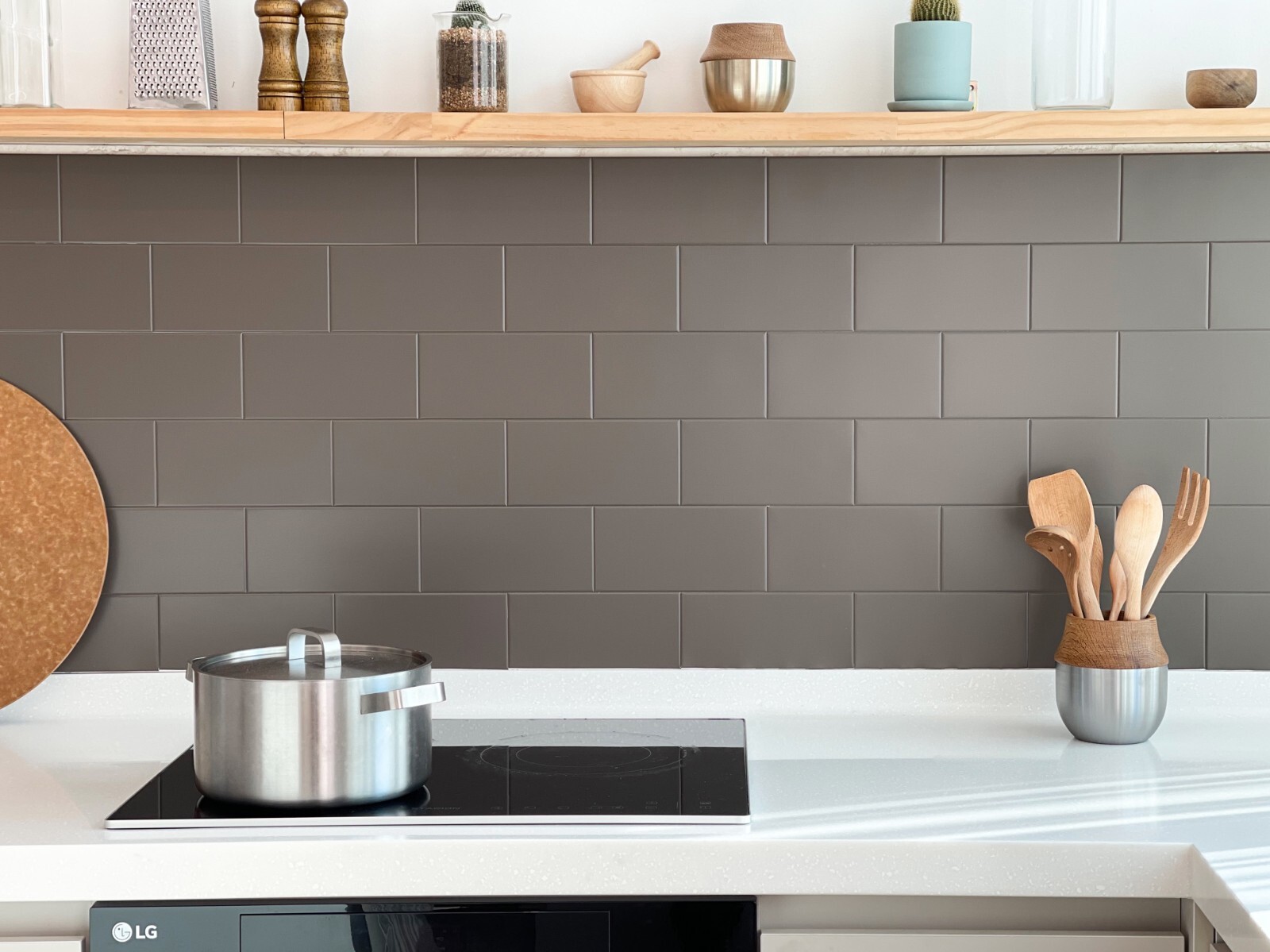 Peel & Stick Metal Tile kitchen backsplash 3.93"x7.87"(100MM x 200MM)