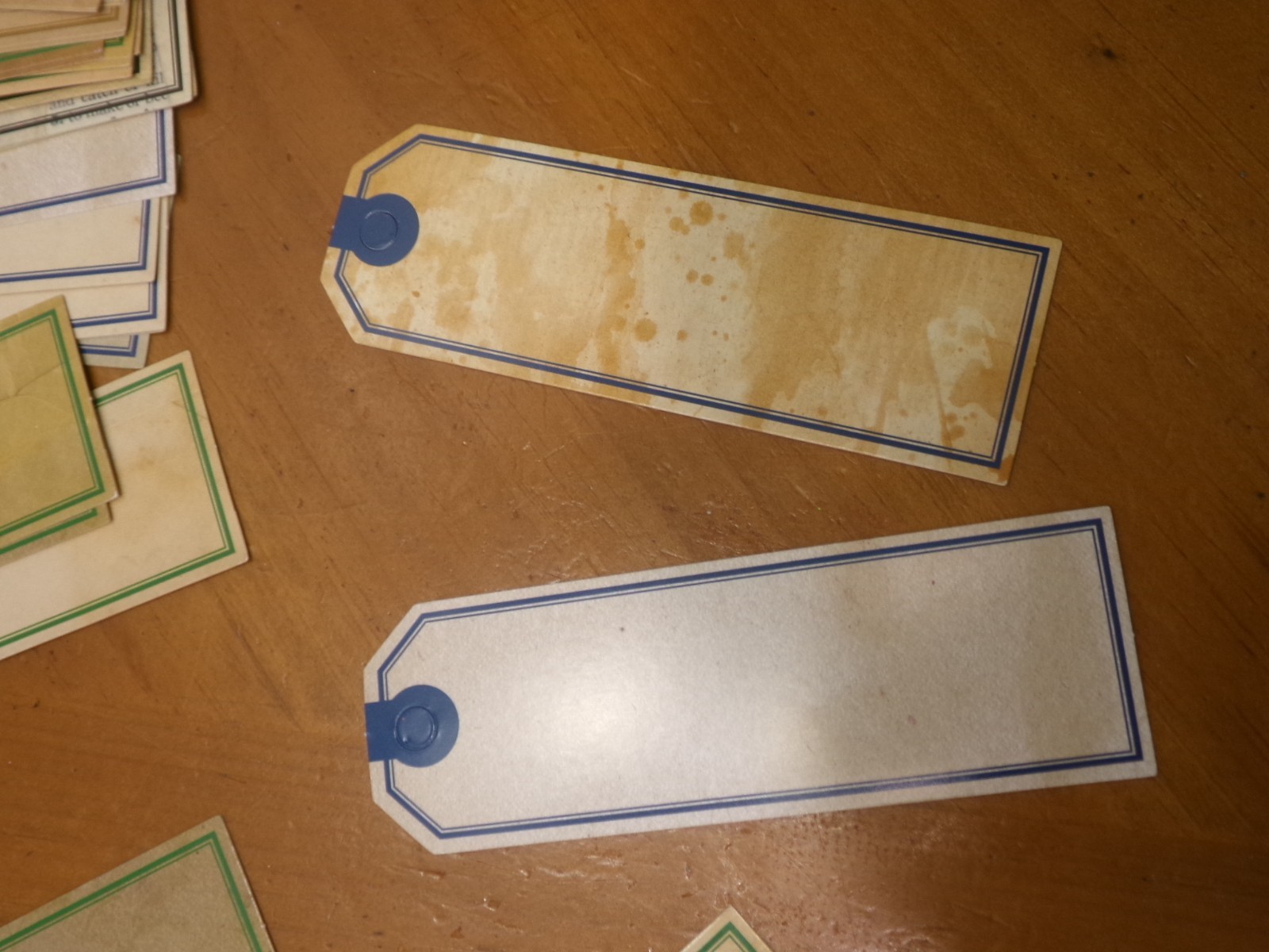 GREAT PERFECT TAGS FOR GARAGE SALE BLANK TAGS FOR VARIED FOR PRICING NO STRINGS