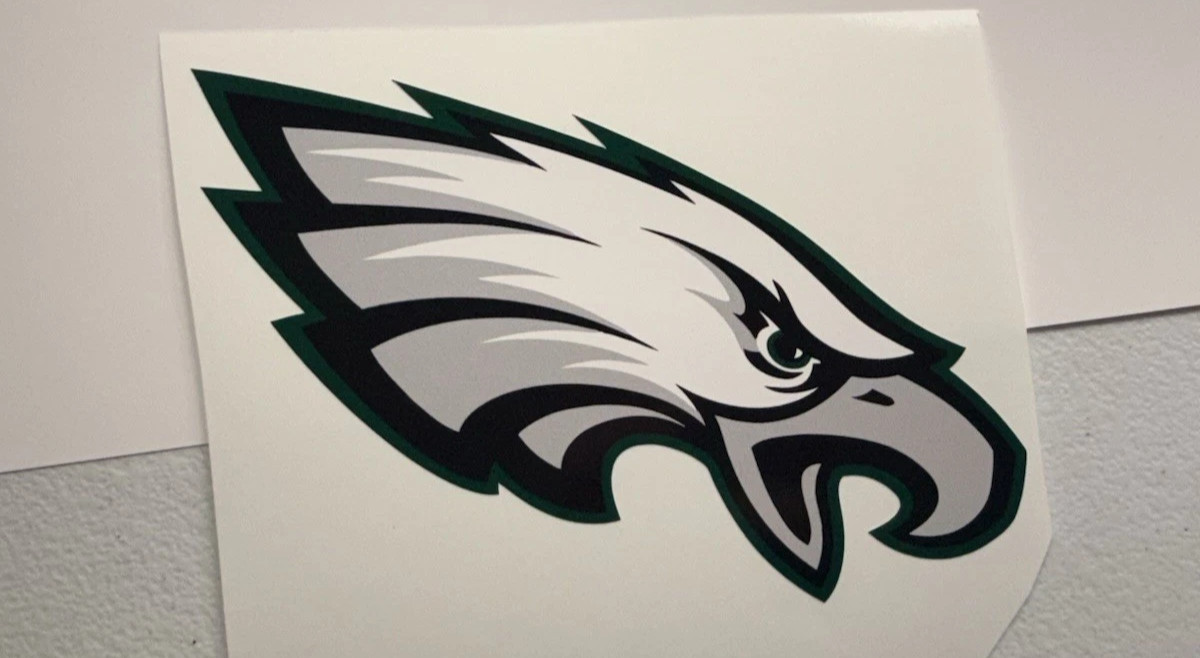Philadelphia Eagles Regular Vinyl Decal Right Facing