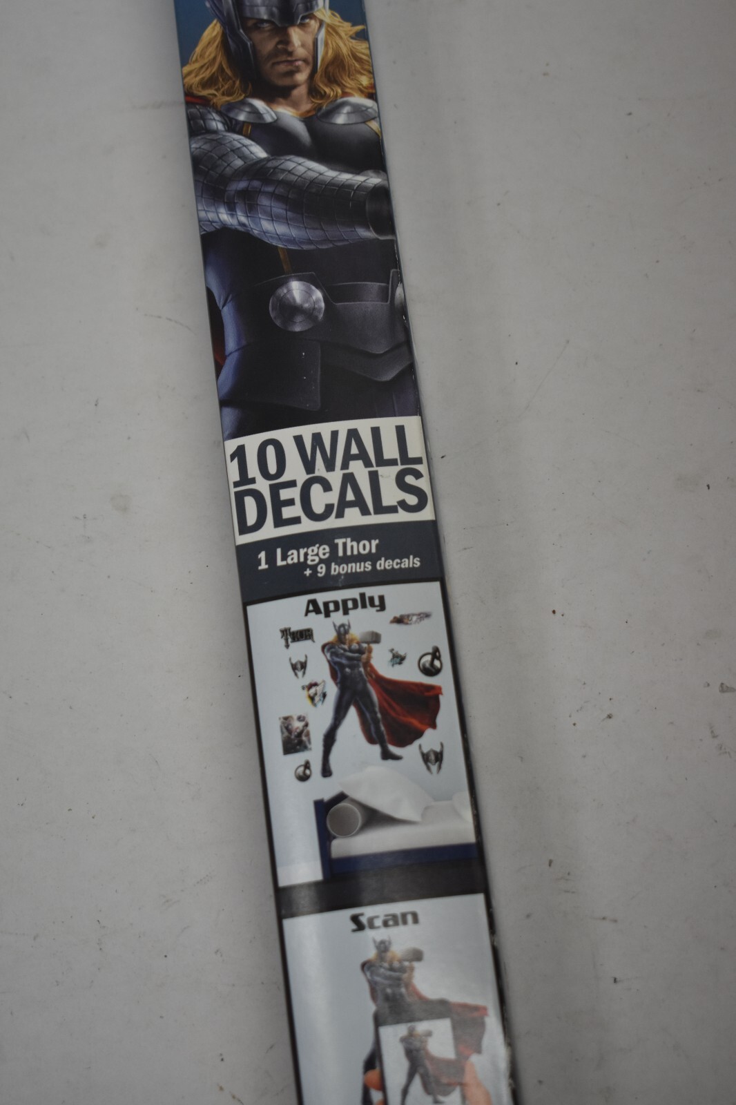 Decalcomania Marvel 10 Piece Thor Wall Decals w 3D Augmented Reality Interaction