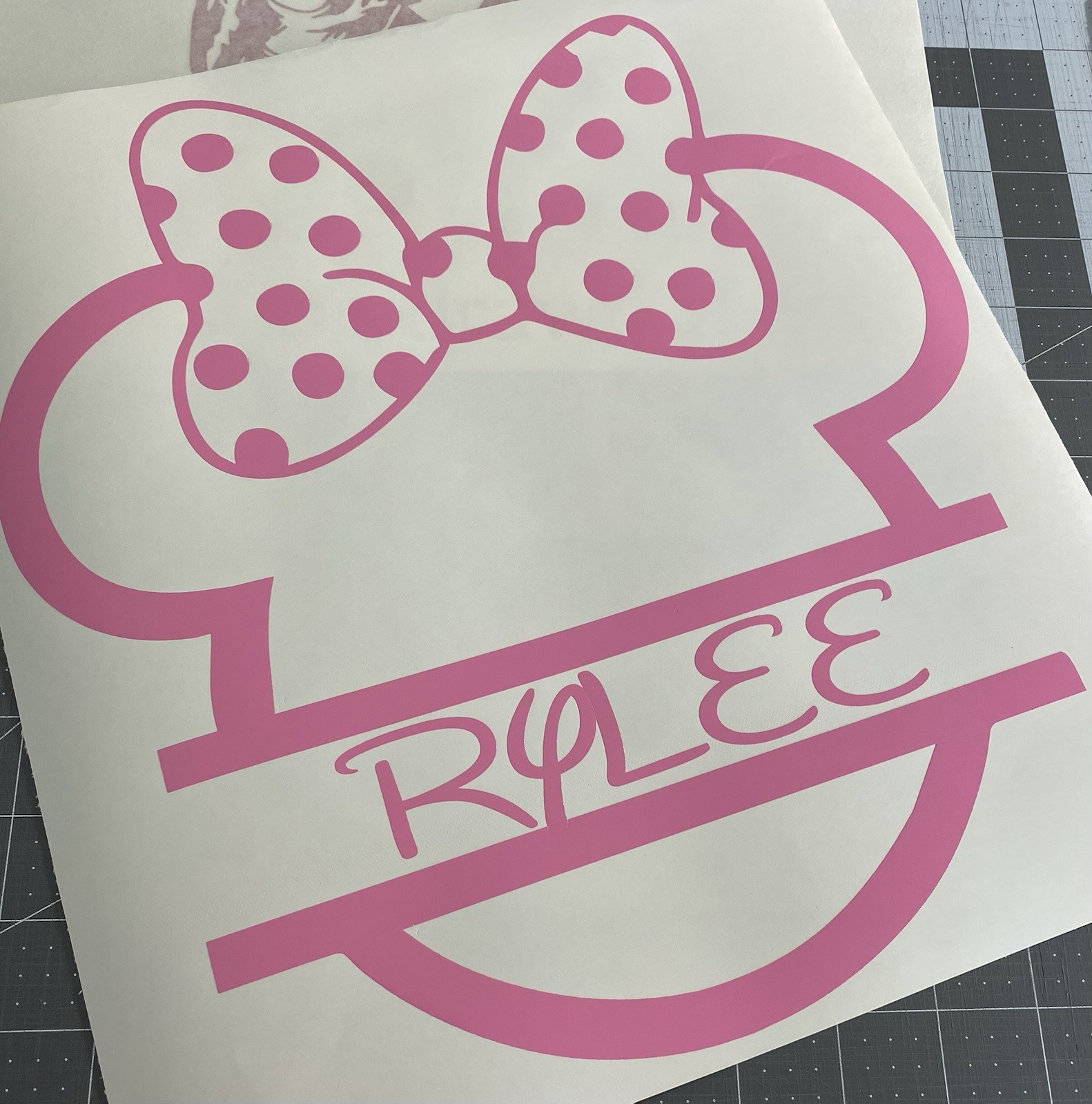 Vinyl Decal for Window – Disney Minnie Mouse w/ Name, Various Sizes Colors Sizes