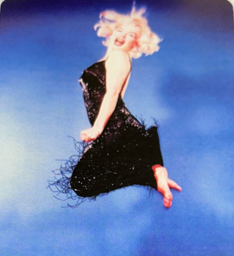 MARILYN MONROE STICKER✨💋✨❤️✨💋✨3 3/8” X 2 5/8”✨VINTAGE✨HAPPY✨CUTE✨SEXY✨💙💫