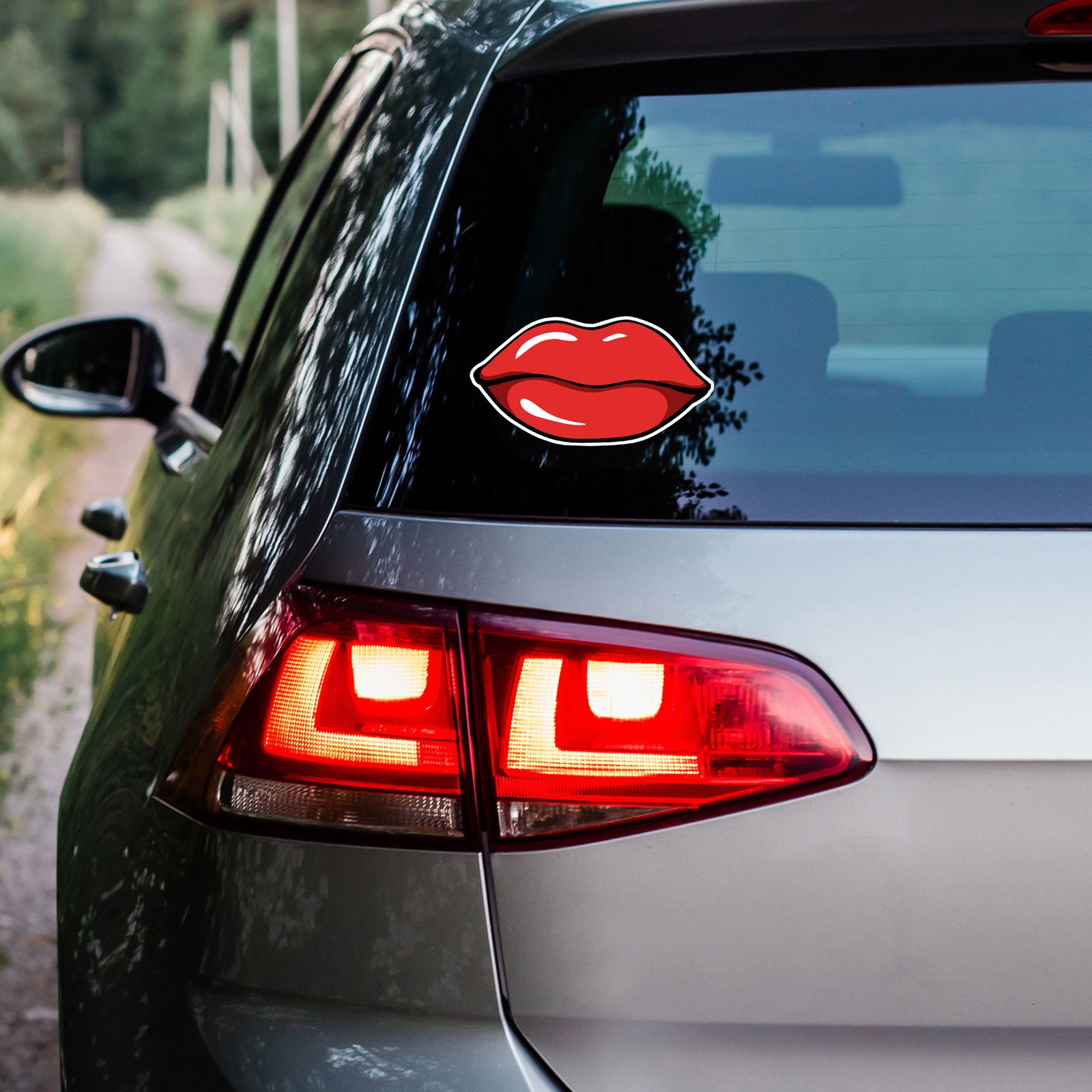 Lips Smile – Vinyl Decal Sticker – Car Window Laptop – ebn7610