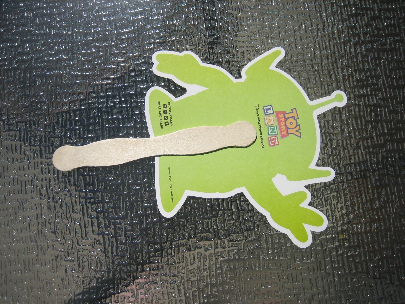 Toy Story Little Green Men Buzz Lightyear| 8" c 12" FAN SIGN on Stick NEW face