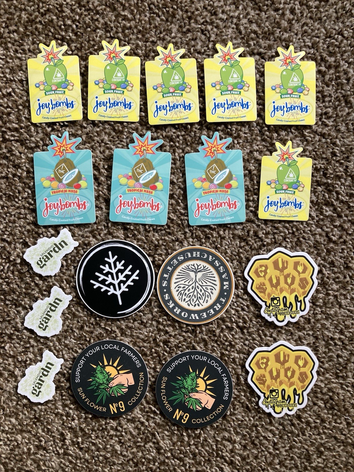 1/2 LB OF CANNABIS STICKERS/125+ DECALS/LOT OF PRODUCT, STRAINS & GROW STICKERS