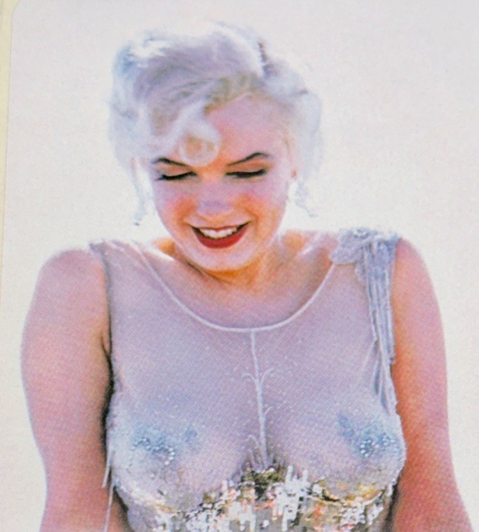 MARILYN MONROE STICKER✨💋✨❤️‍🔥✨💋✨VINTAGE✨3 3/8” x 2 5/8”✨SEXY✨CUTE✨HAPPY✨❤️💫