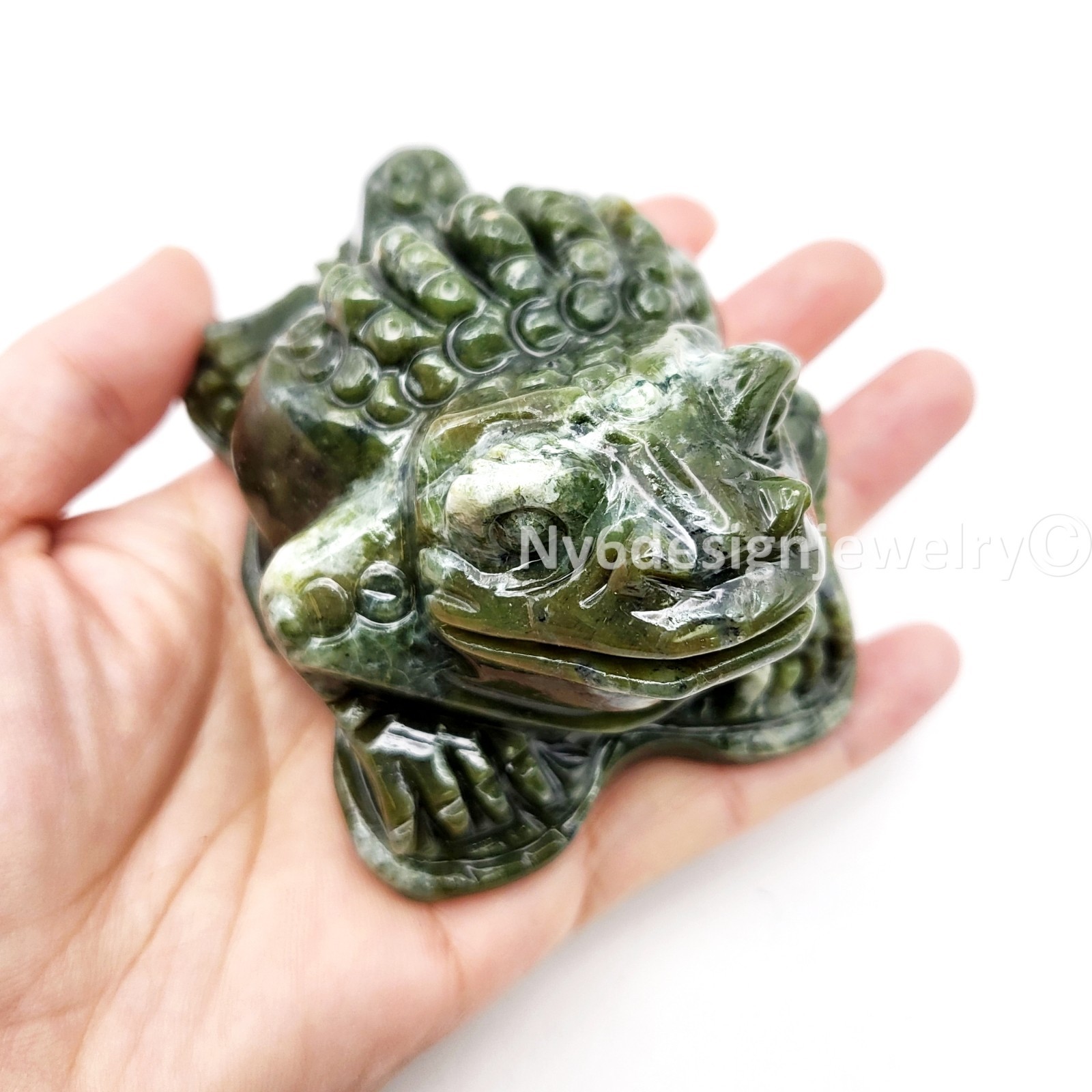 Feng Shui Money Frog Jade Statue – Three Legged Toad of Wealth, Lucky Money Frog