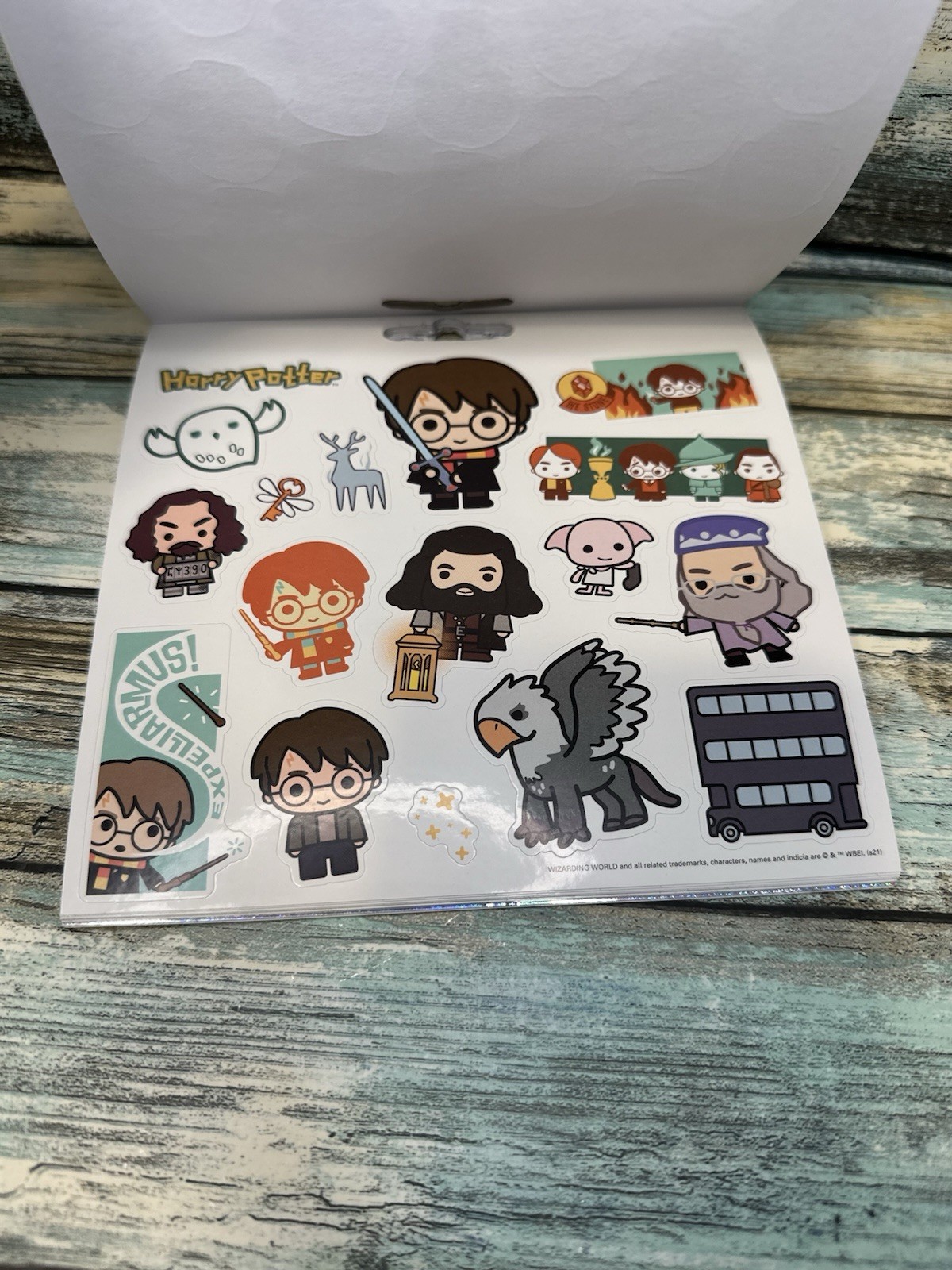 NEW Harry Potter ⚯ ͛ Sticker Book Over 400 Official Stickers 16 Pages