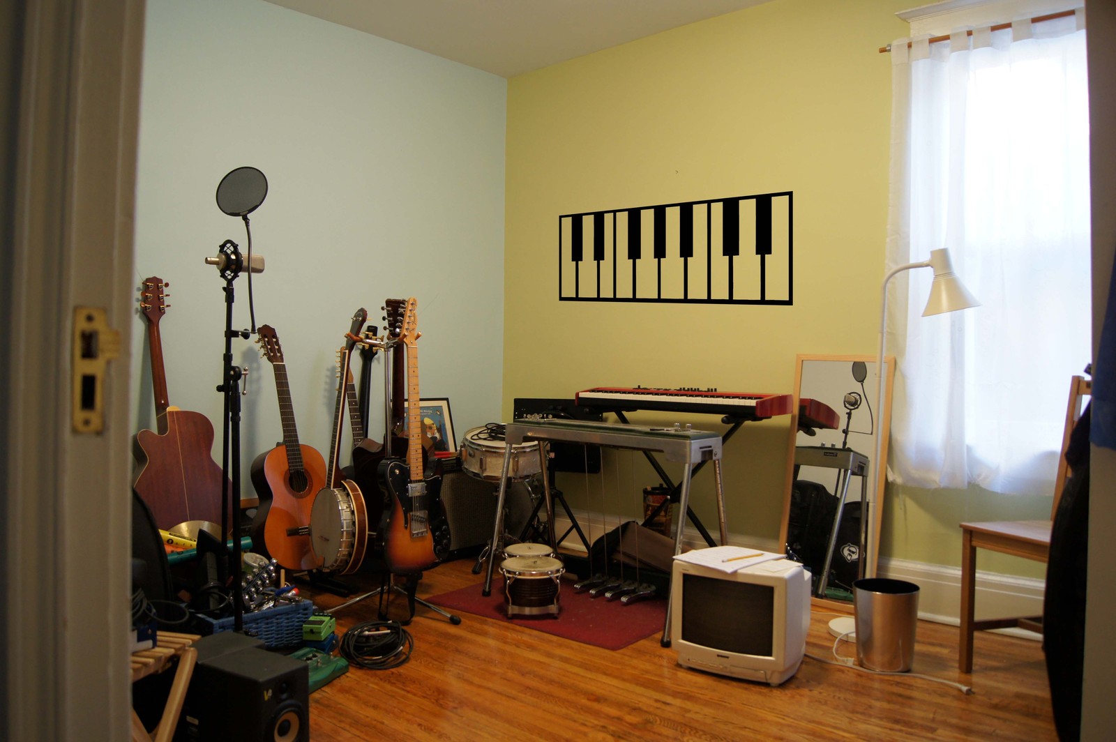 Piano Keyboard Keys Musical Instrument Vinyl Wall Sticker Decal