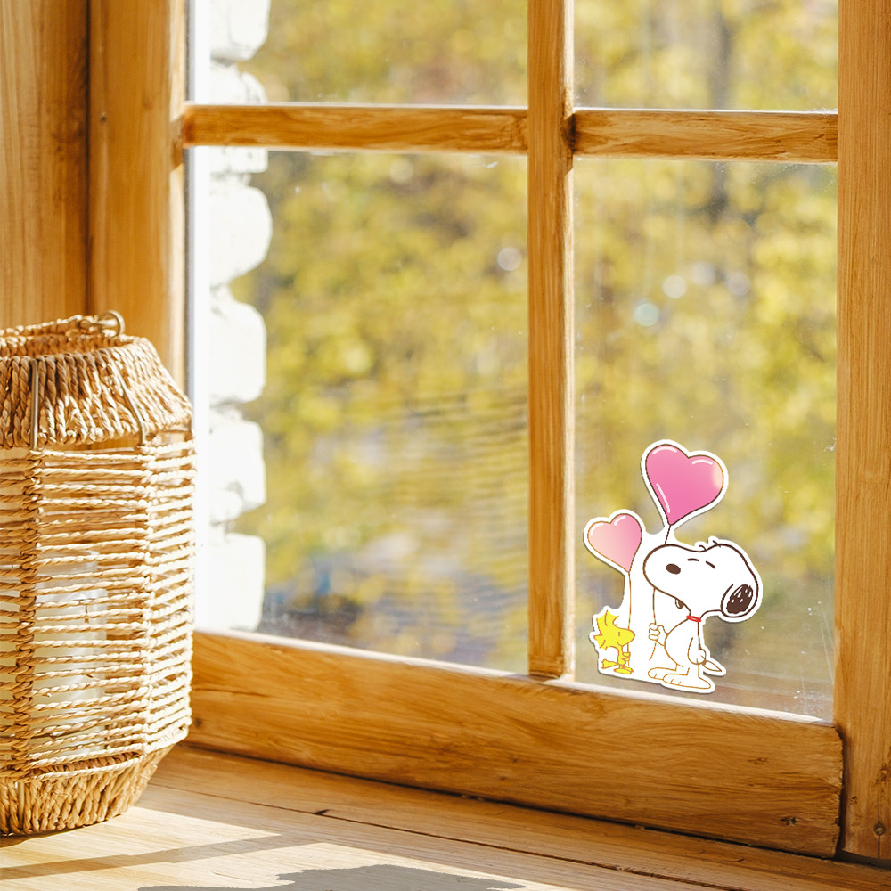 Peanuts Snoopy with heart-shaped balloons next to Woodstock 2.8"W x 4"H