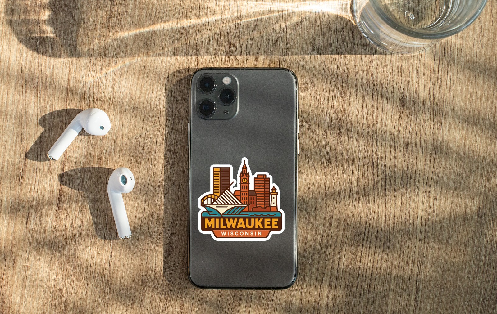 Milwaukee Wisconsin Sticker Decal Vinyl Die-Cut City Skyline Landmark Design
