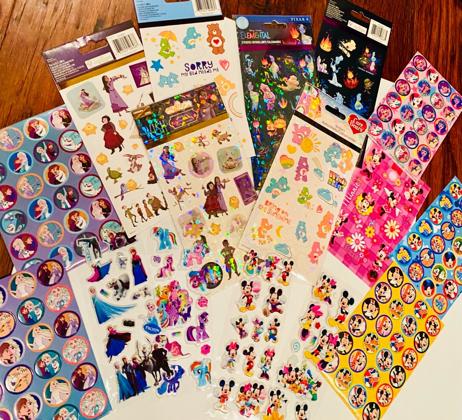 250+ Sticker My Little Pony Care Bears Hello Kitty Disney MICKEY MINNIE FROZEN