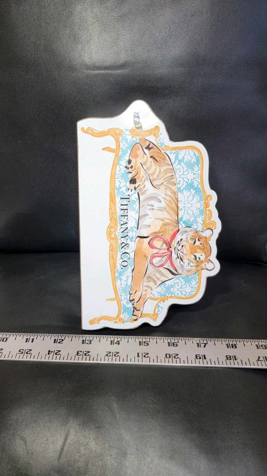Tiffany & Co Wooden Sign Home Decor Meditating Tiger with Pink Bow 8" x 5" X 1"