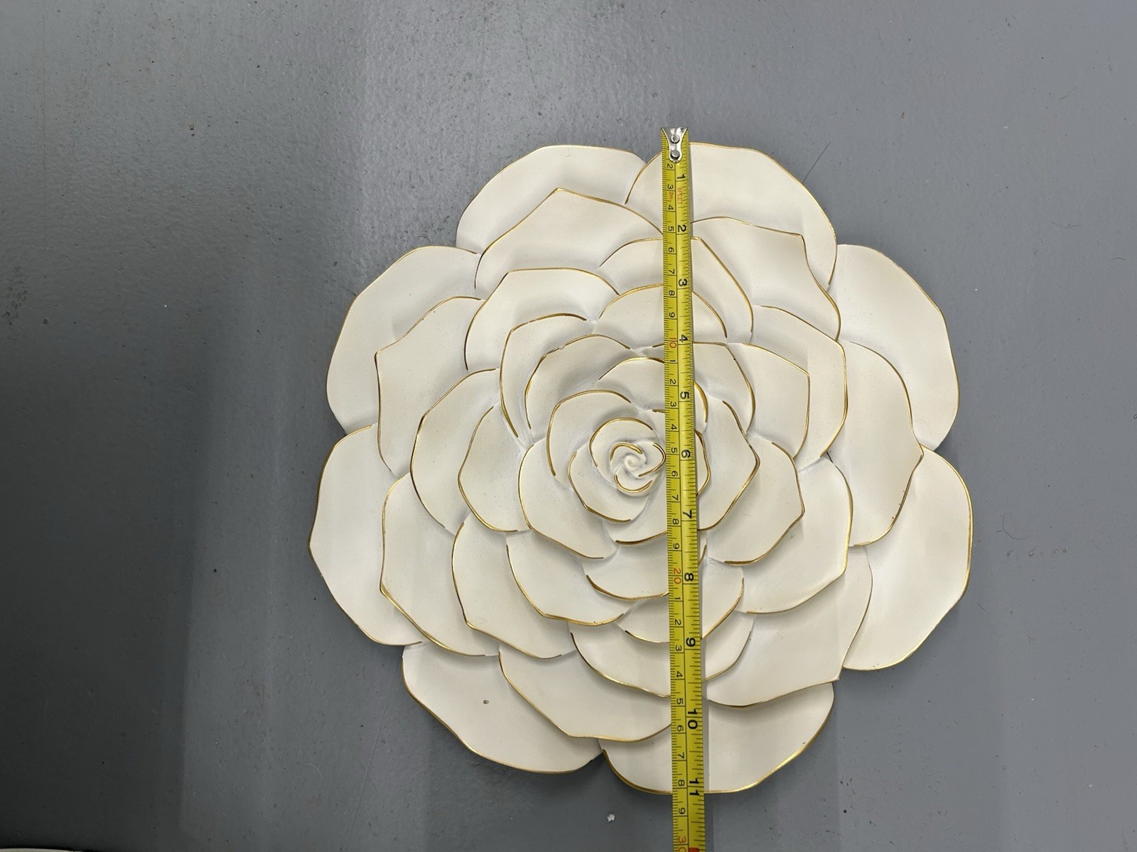 Brewster Home Fashions 3-D White & Gold Flower Wall Decoration Vintage