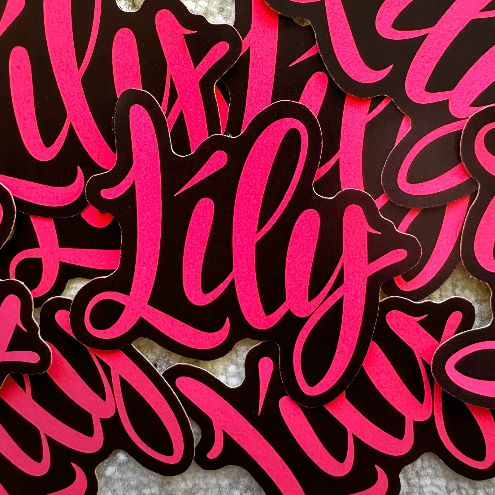 Neon Name Sticker Pack : LILY | for school or Office | graffiti | Calligraphy