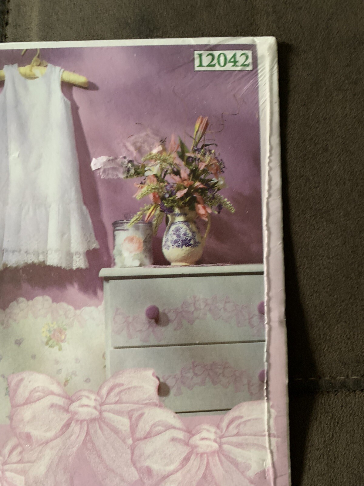 Wallies Wallpaper Cutouts 25 Lavender Bow 12042 Pre-pasted NEW