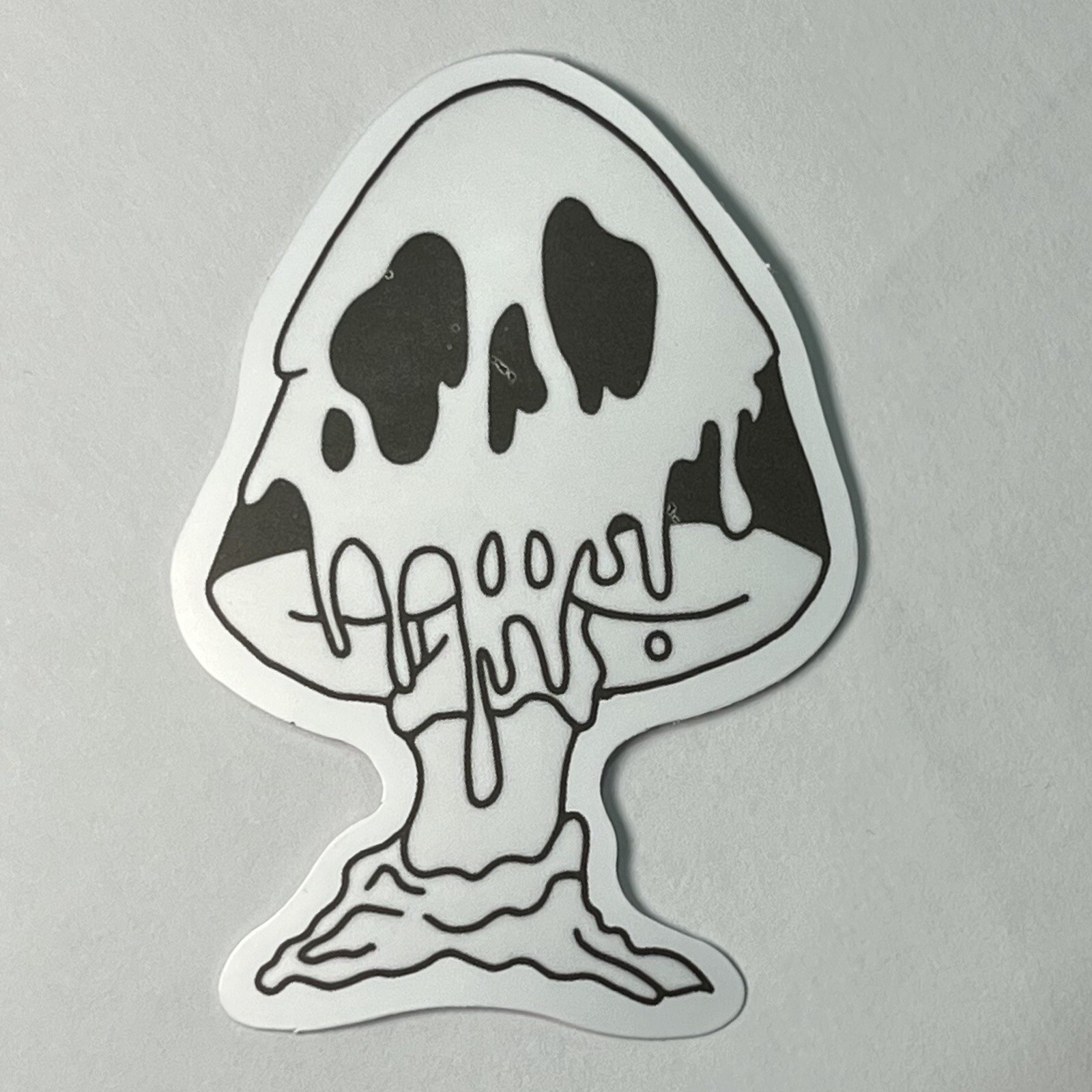 Mushroom Skull Dripping Down B & W Vinyl Decal Sticker Bomb EMO Gothic ‘shrooms
