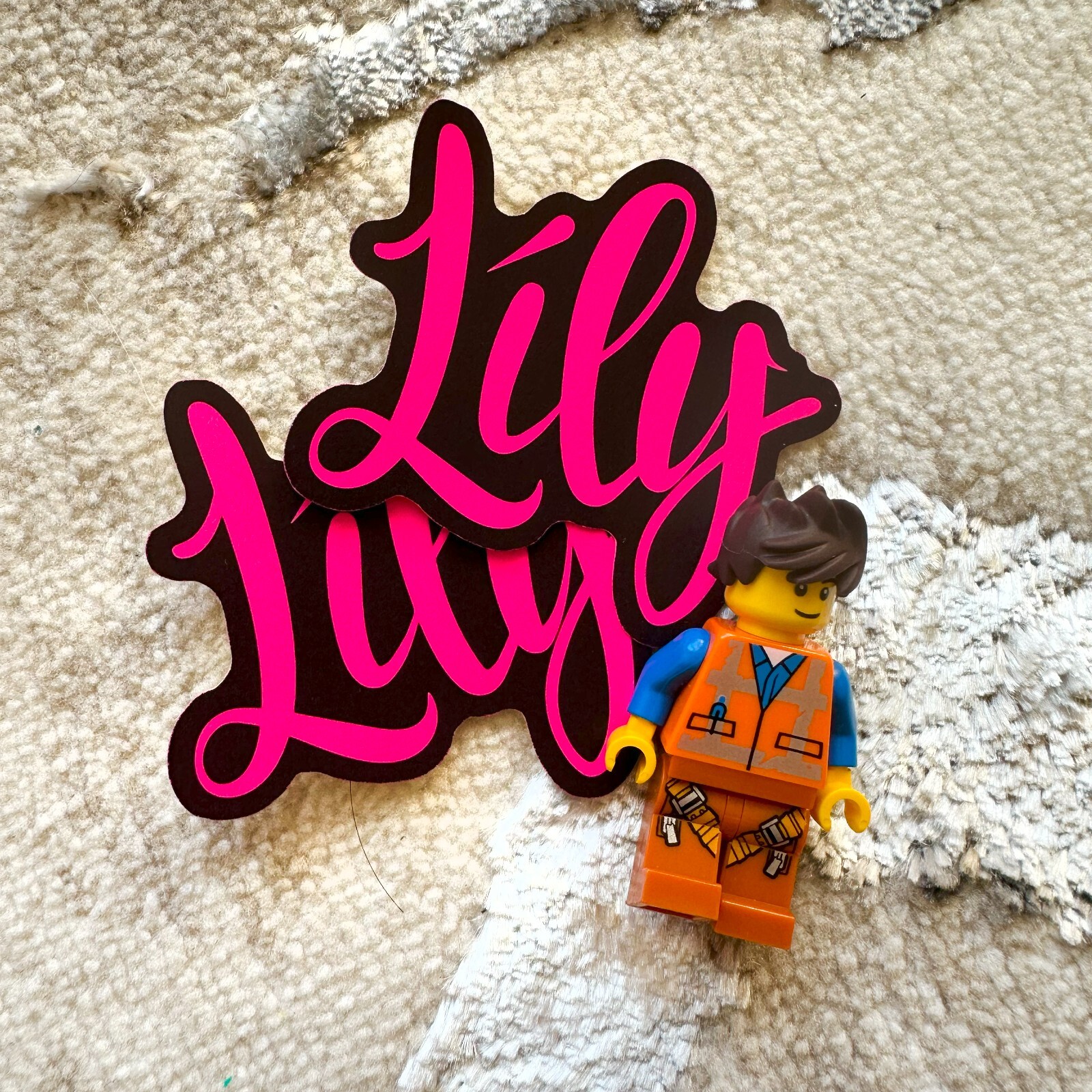 Neon Name Sticker Pack : LILY | for school or Office | graffiti | Calligraphy