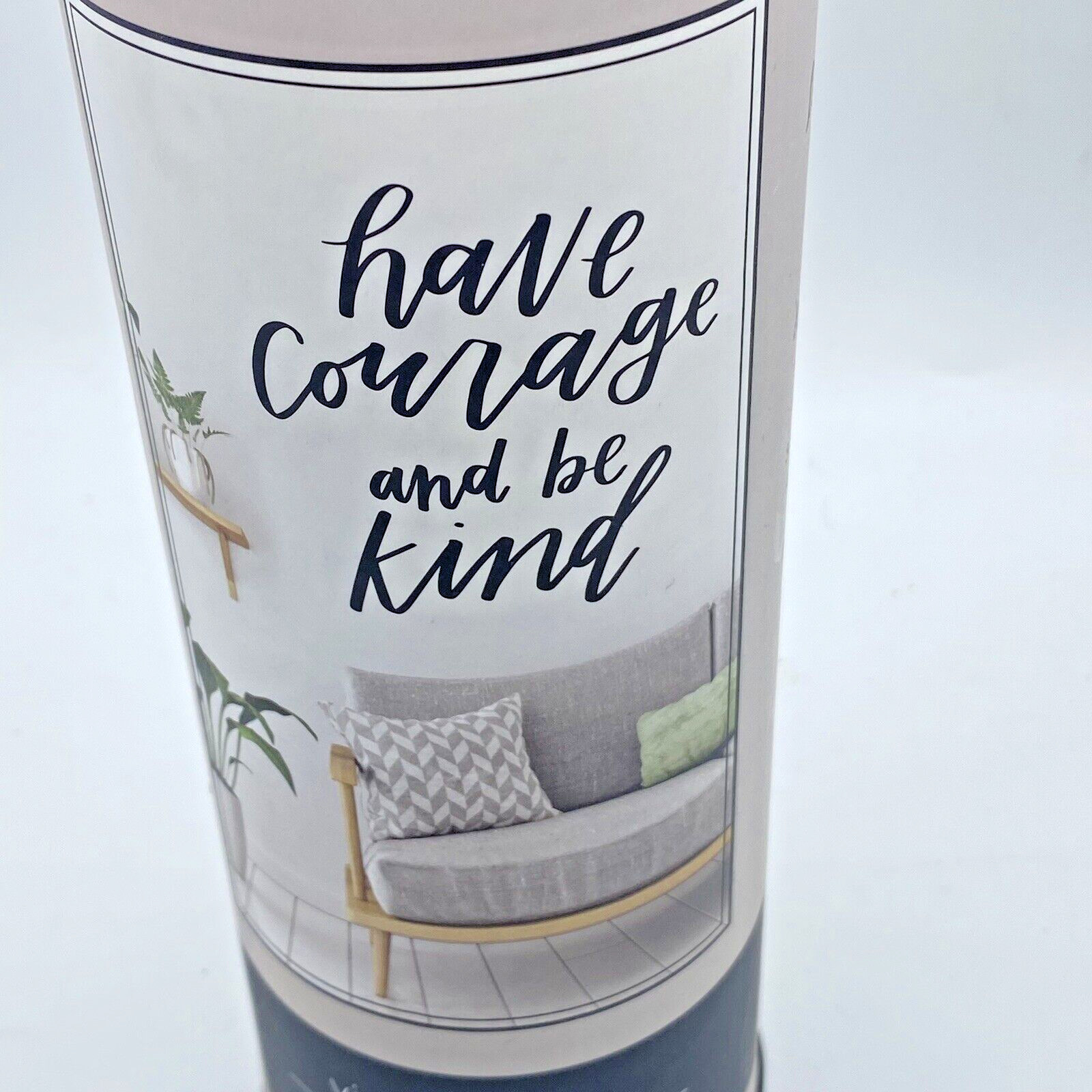 Urban House Design Wall Decor Vinyl Wall Art "Have Courage And Be Kind"