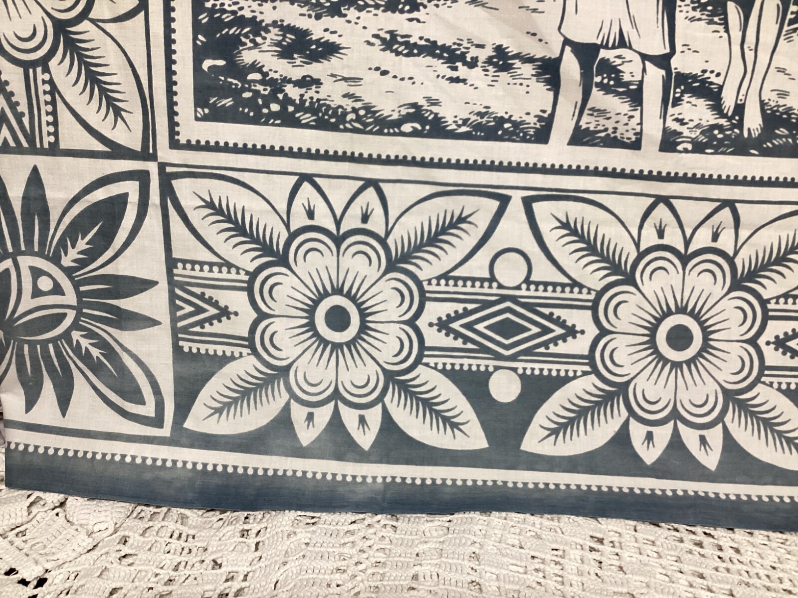 Wall Tapestry Canvas Madagascar ( CT01/19/8-21B ) THE LIVING WATER