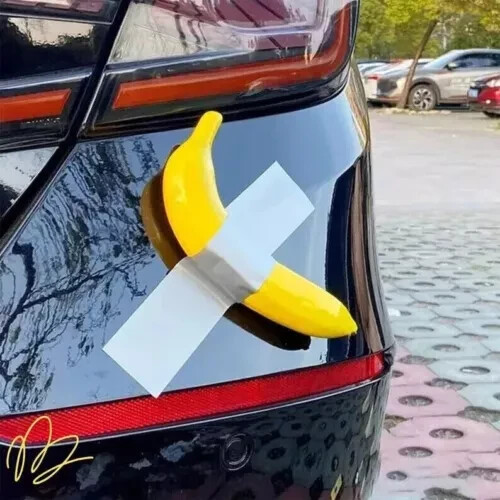 Duct Tape Banana Painting Stylish, Wall Mounting Designer Style Decor Handicraft