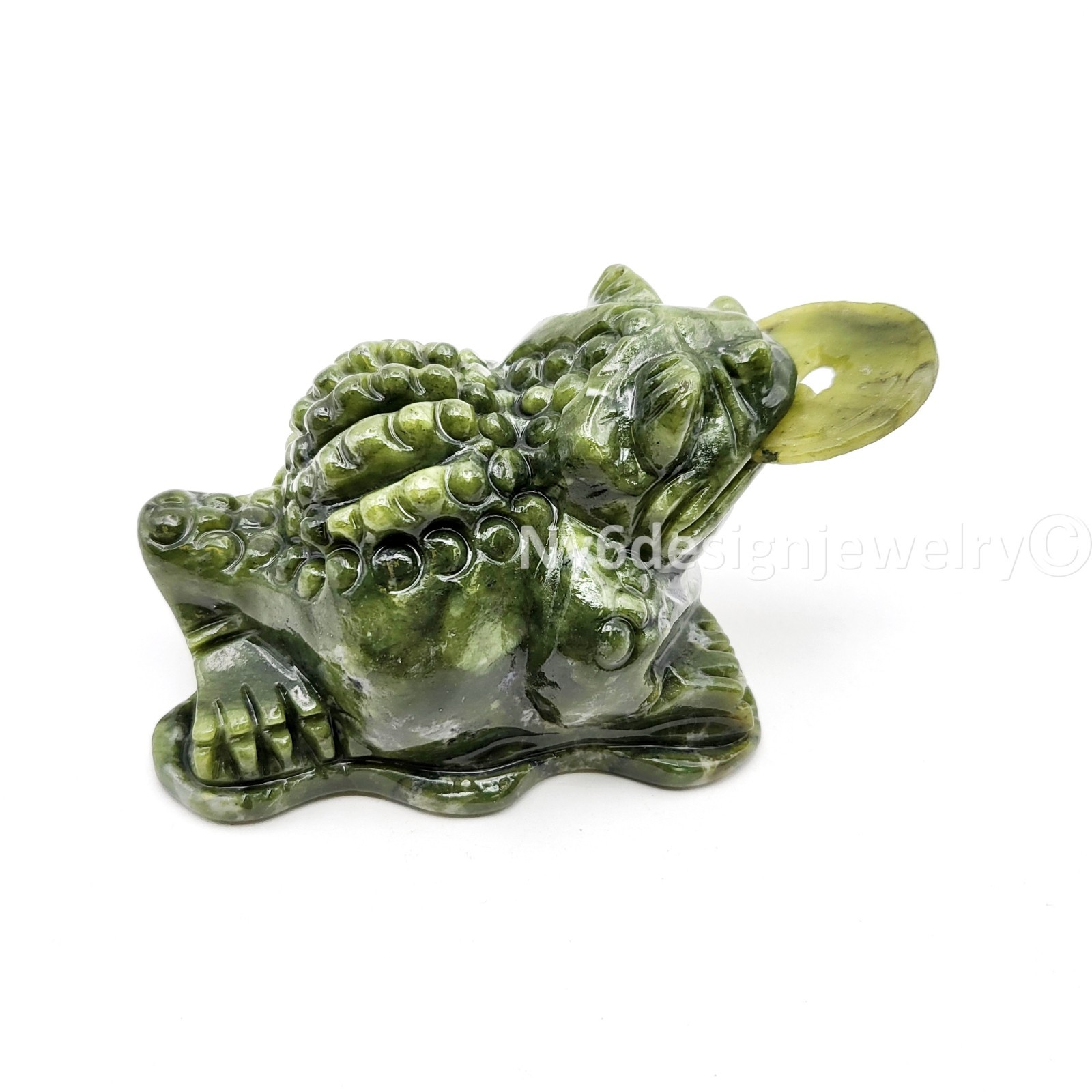 Feng Shui Money Frog Jade Statue – Three Legged Toad of Wealth, Lucky Money Frog
