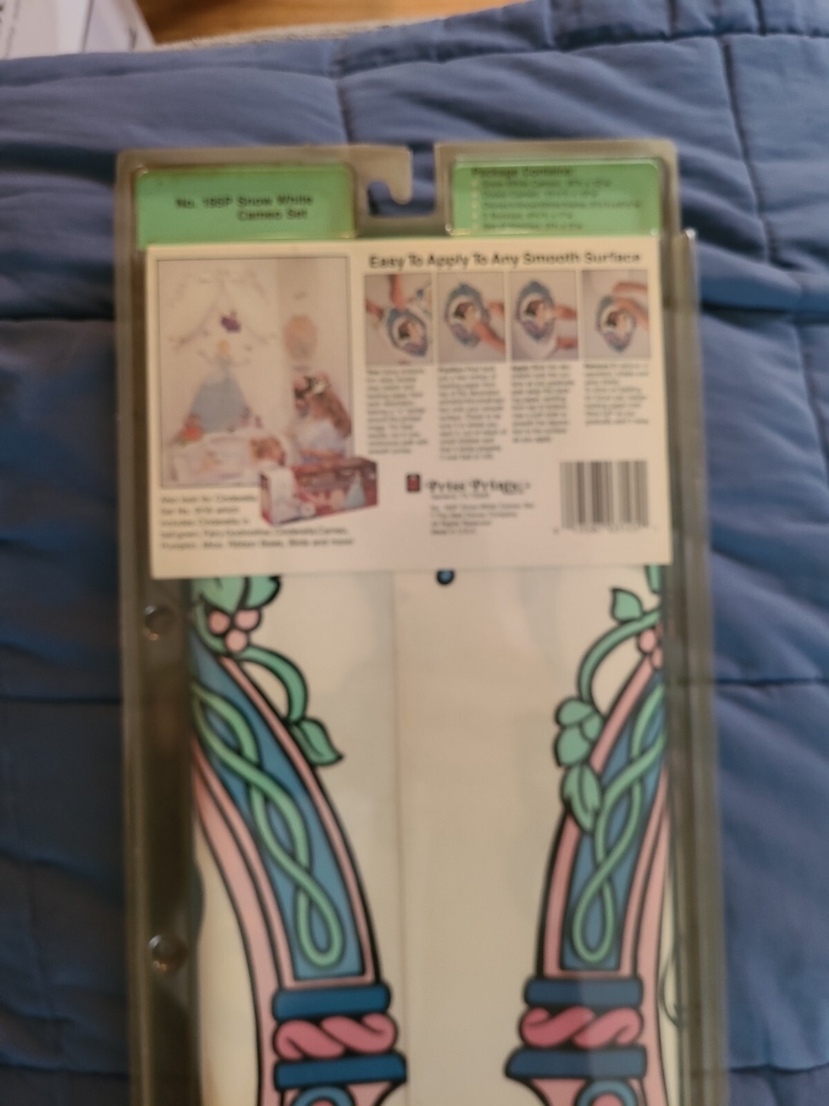 New Vintage USA Made 1990s Priss Prints Disney Snow White Cameo Set Wall Decals