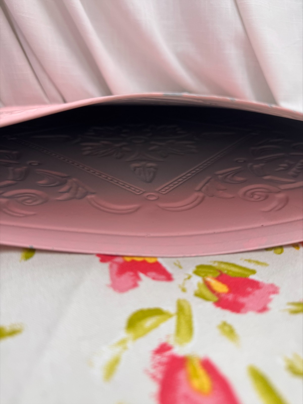 Pink Metal Embossed Floral Tin Tile Wall Pocket Hanging Planter 15" Shabby Chic