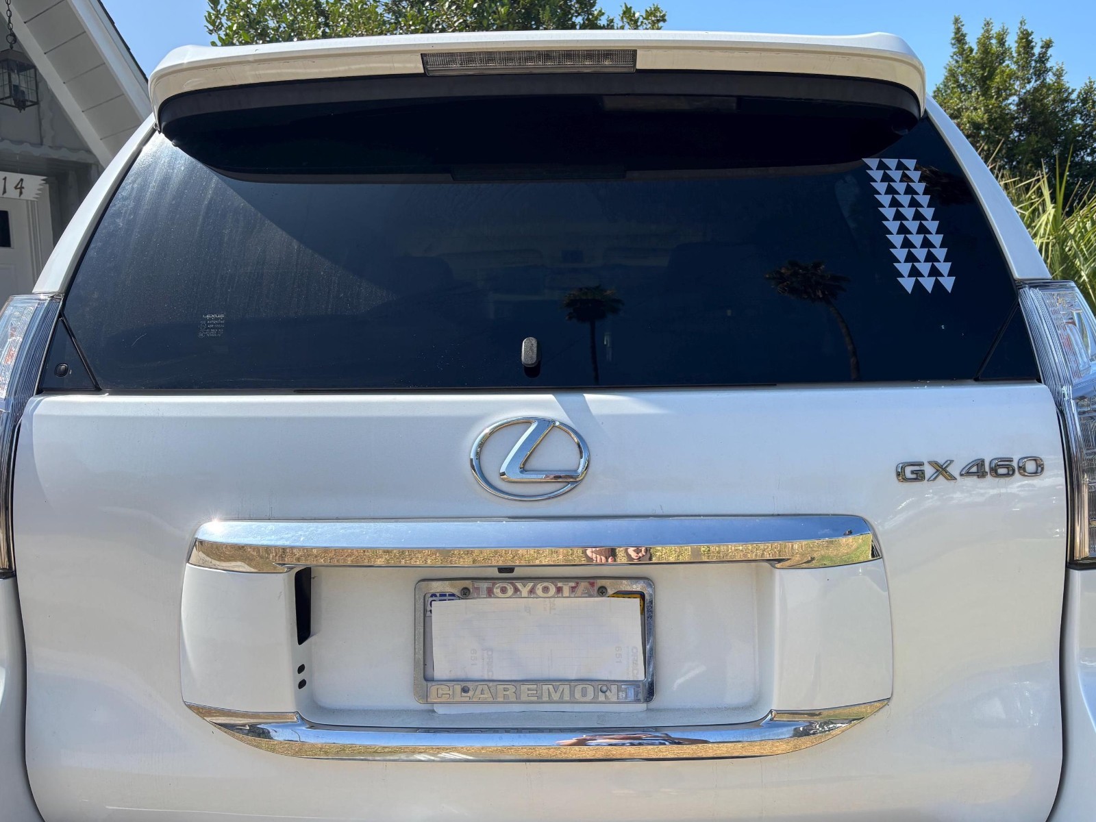 9" White Hawaiian Design Tribal Triangle Arrows Vinyl Car Window Decal Sticker