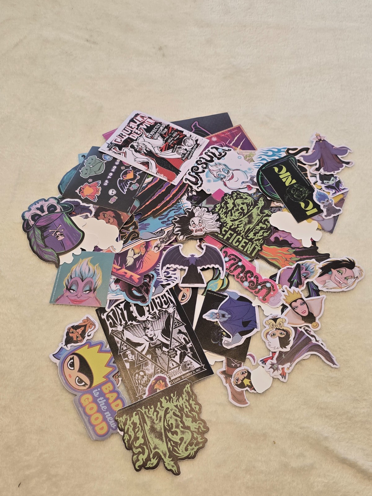 DISNEY VILLAINS Vinyl Decals – 100 decals count