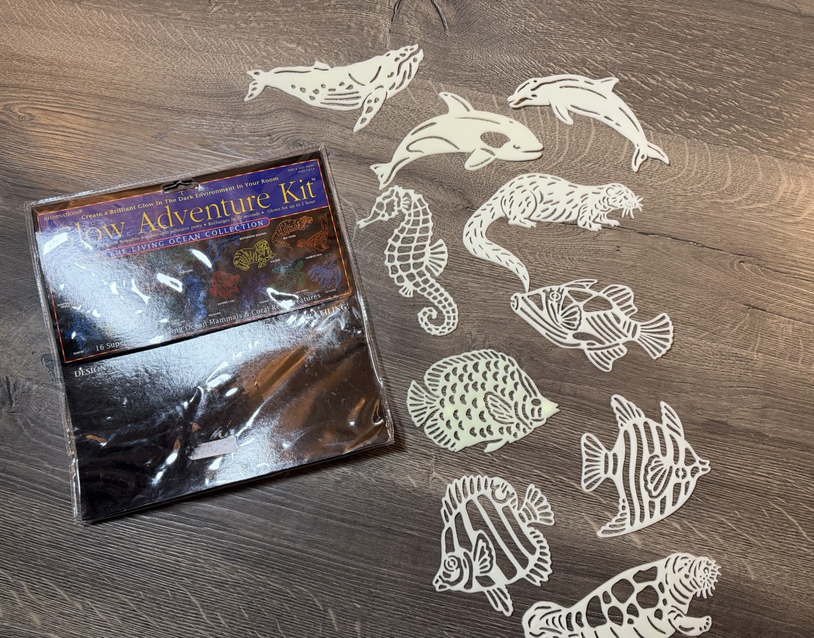 Vintage Illuminations Living Ocean Glow in the Dark Room Decorations 1994 10 Pc