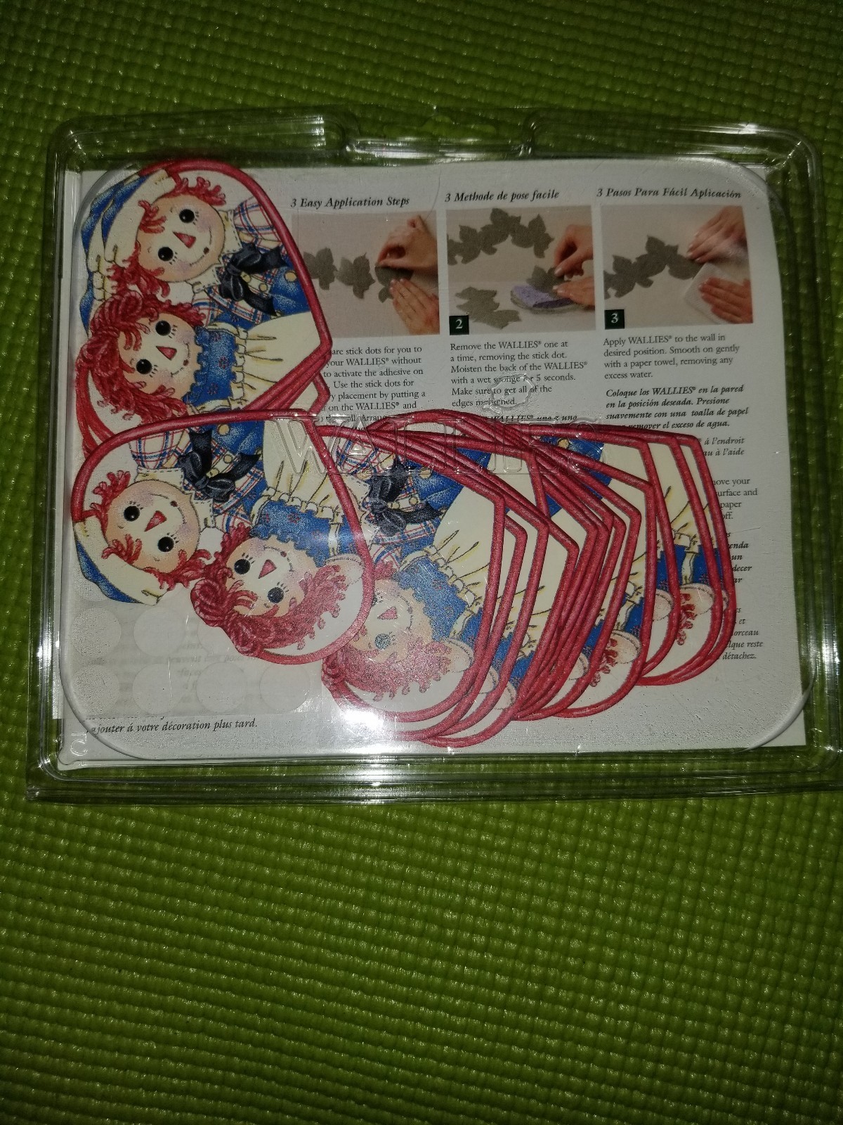 Wallies Wallpaper Cutouts Raggedy Ann and Andy Heart Pattern Craft Wood