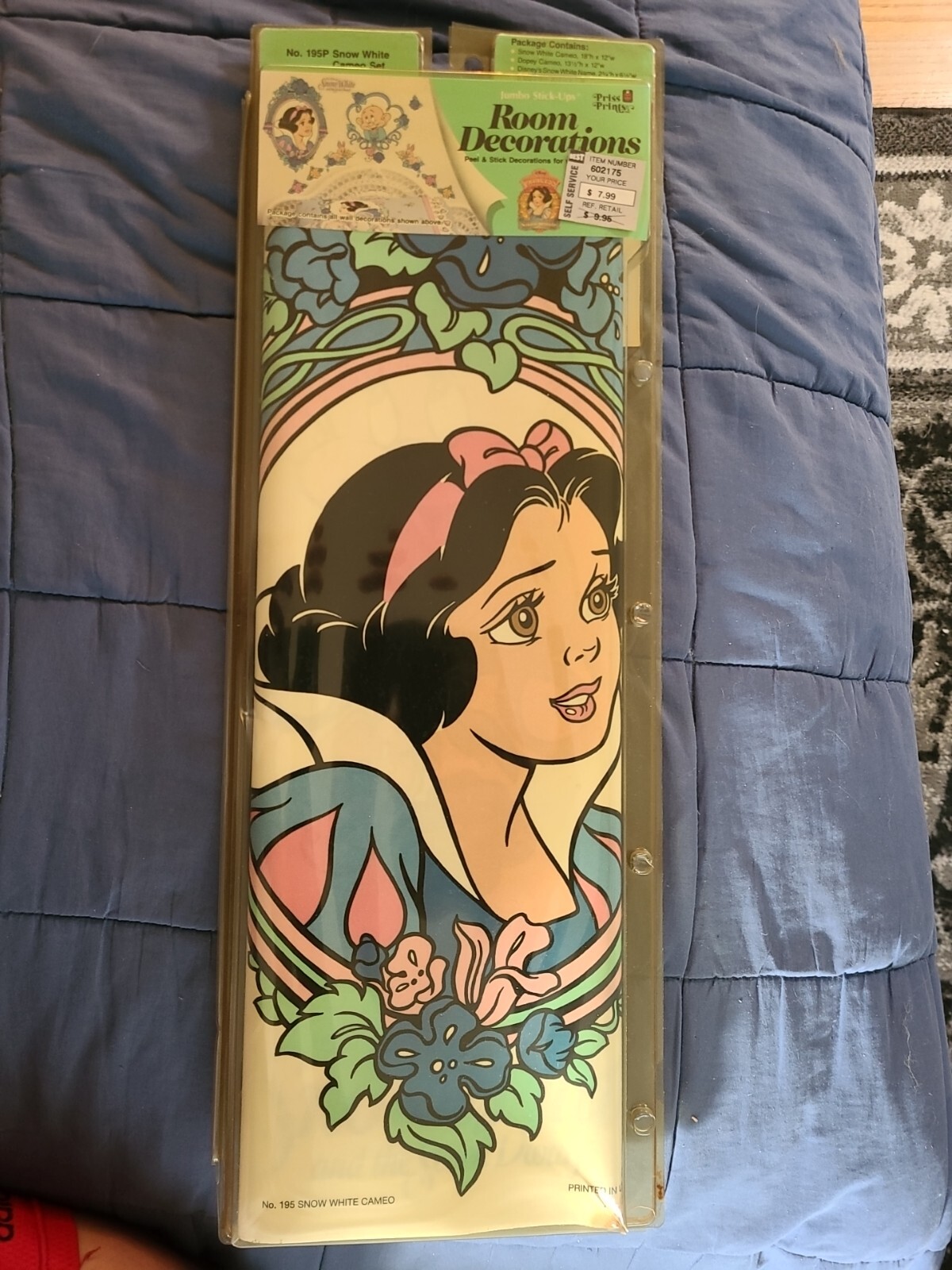 New Vintage USA Made 1990s Priss Prints Disney Snow White Cameo Set Wall Decals