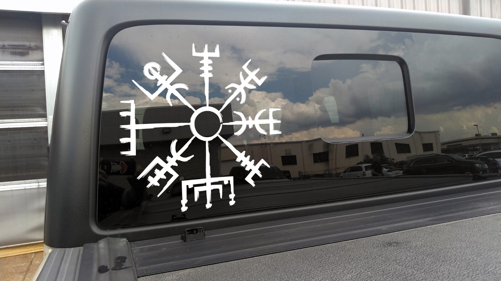 Viking Compass Vinyl Decal V15 – Vegvisir Viking Norse Icelandic Die Cut Sticker