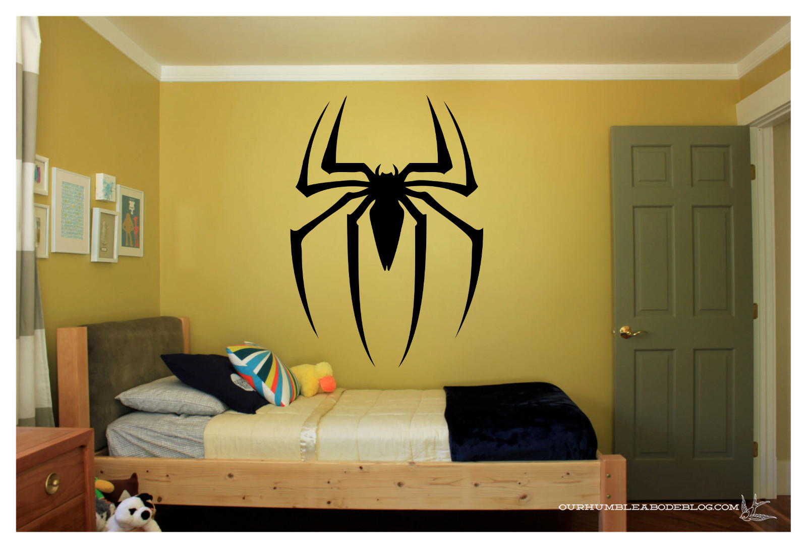 Spiderman Logo Spider Wall Decal Mural Art Sticker 22"X31" Wall Art