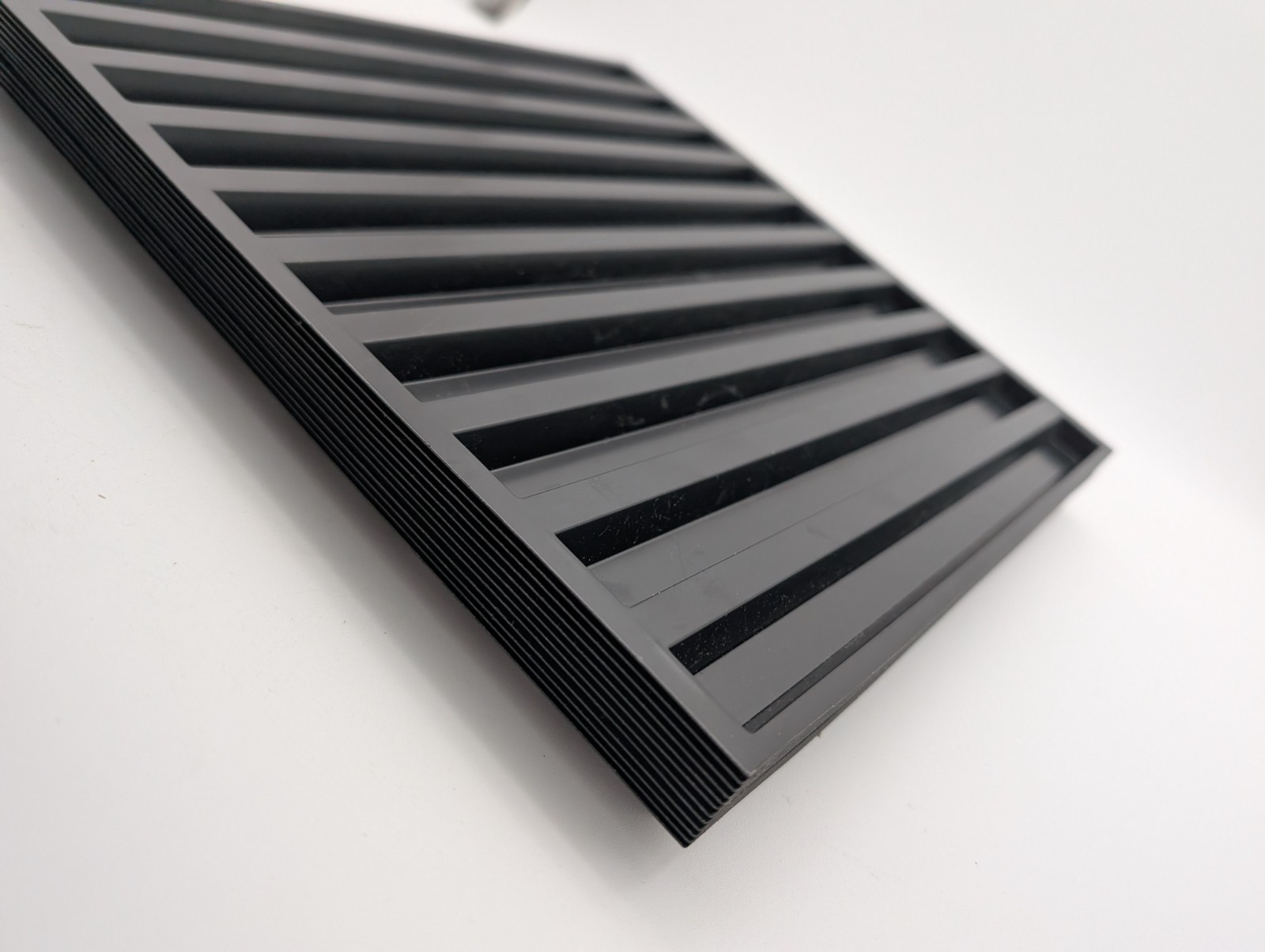 Nuanchu 12 Pcs 3D Slat Wall Panels, 12"x12" PVC Fluted Wall Paneling for…