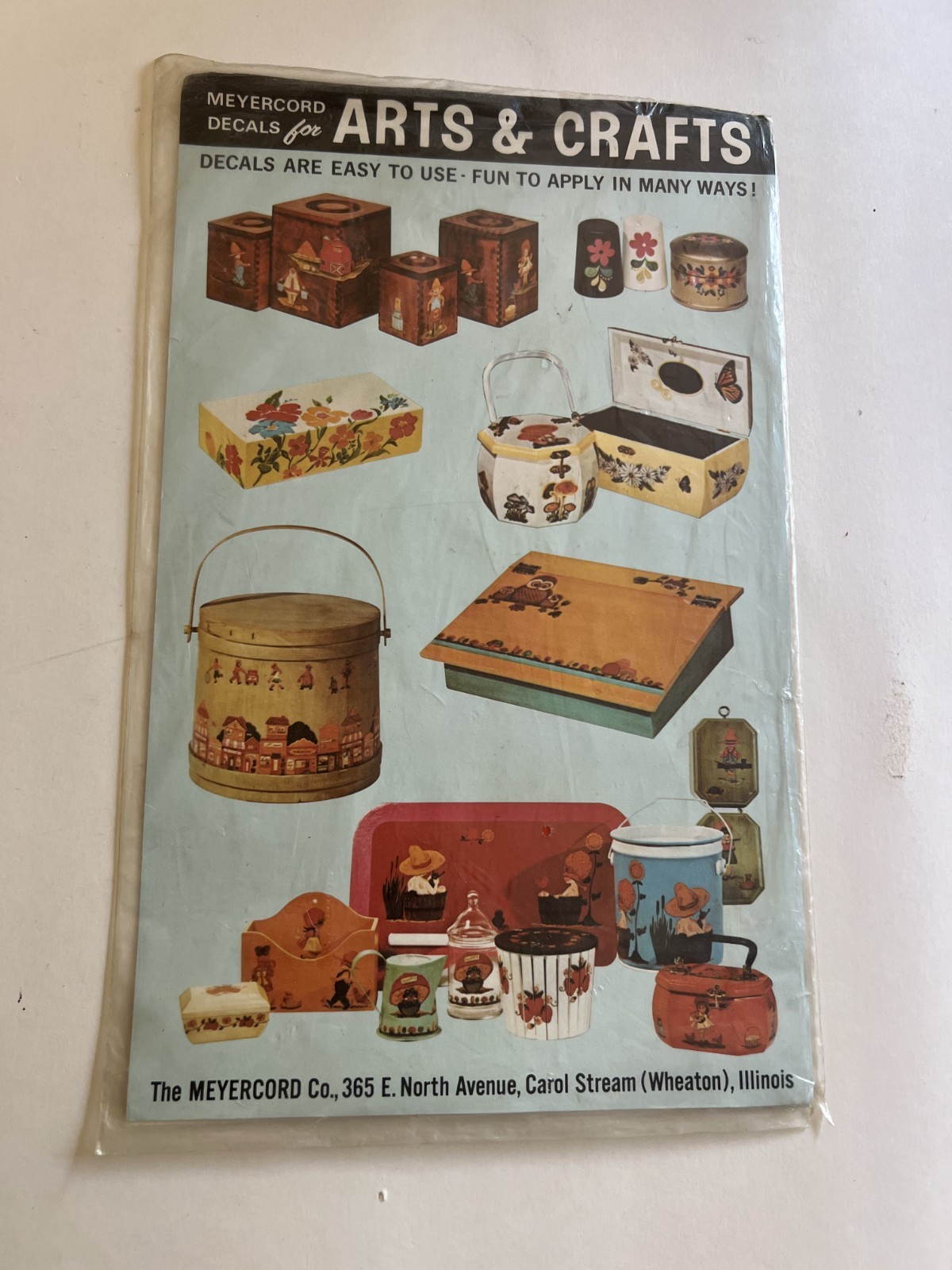 Vintage Meyercord Decorator Decals Retro Floral Dutch Folk Art Amish Prairie Gir
