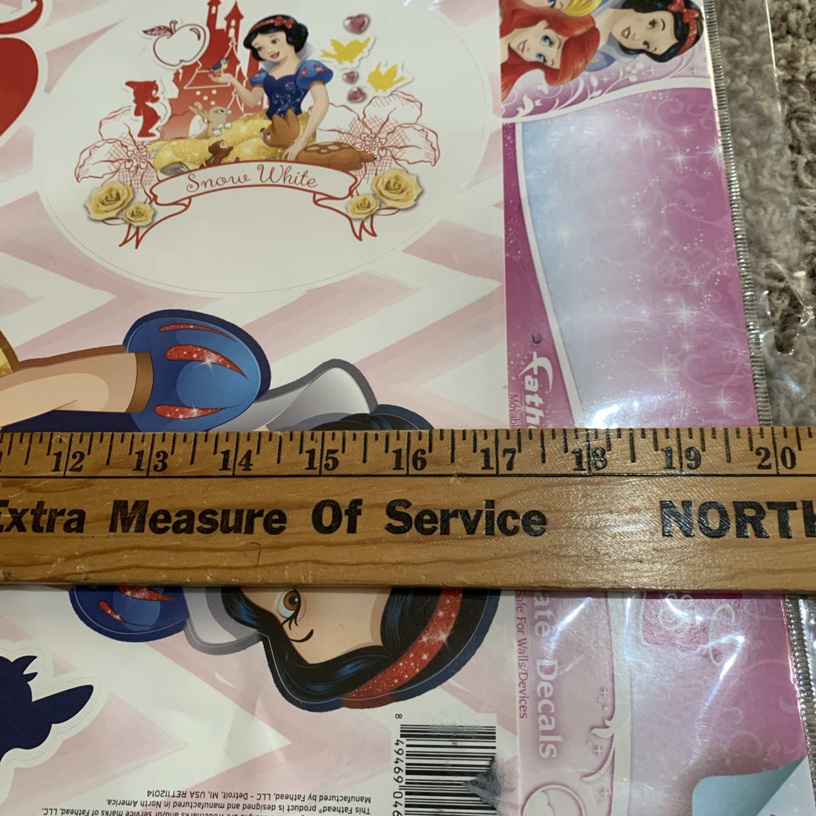 Fathead DISNEY PRINCESS Snow White Wall Decal Set• 6-Vinyl Reusable Decor Sealed