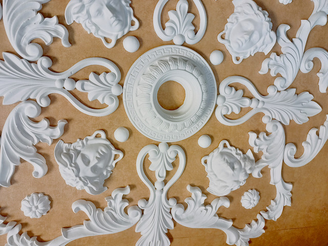 WD 10 Ceiling Mirror Rose Alabaster Gypsum Stucco Handmade 57 X 77 Cm