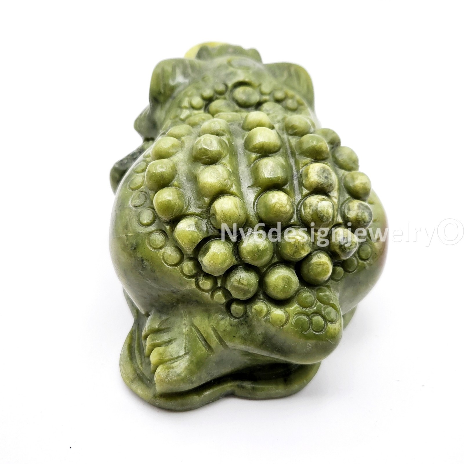 Feng Shui Money Frog Jade Statue – Three Legged Toad of Wealth, Lucky Money Frog