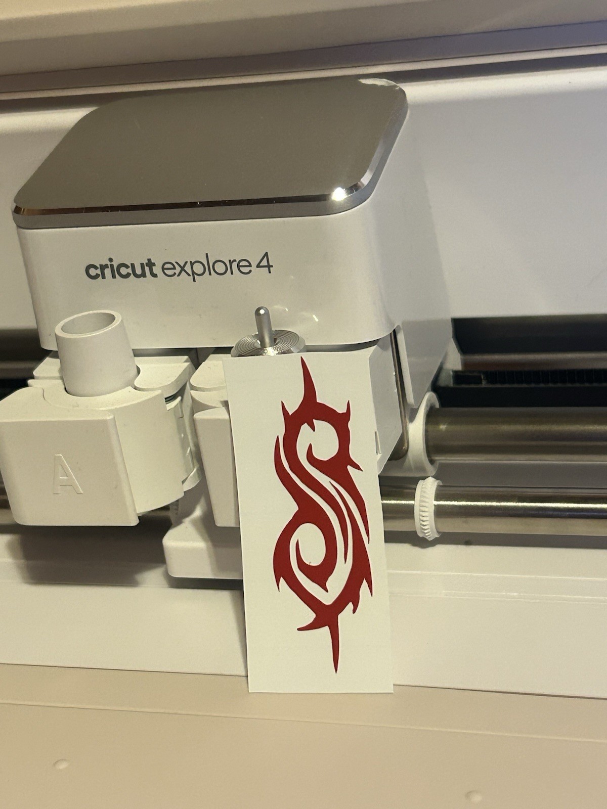 6 vinyl decals. slipknot and KORN