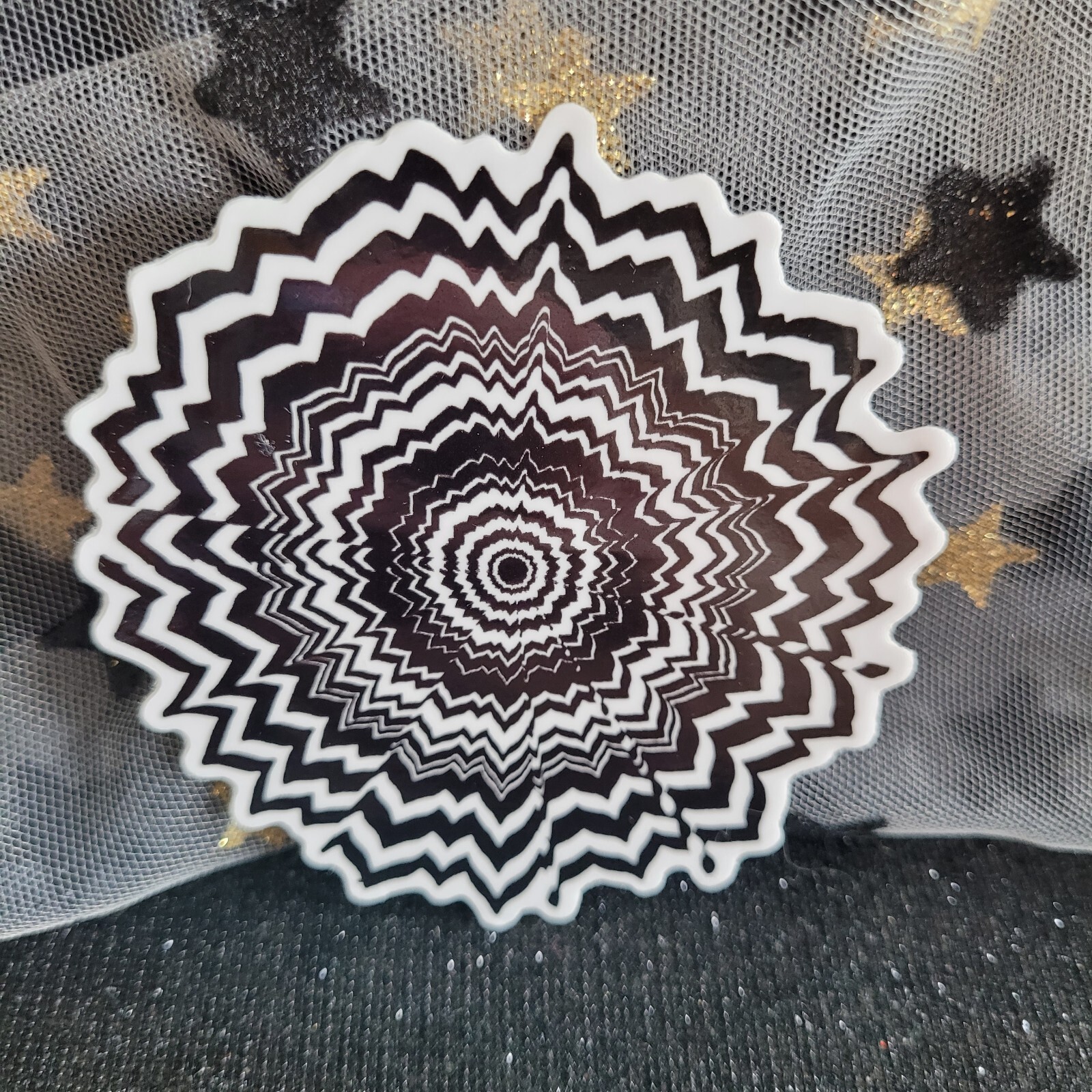 BWC006-Burst Shaped Black White Sticker | Monochromatic | Psychedelic Flowers
